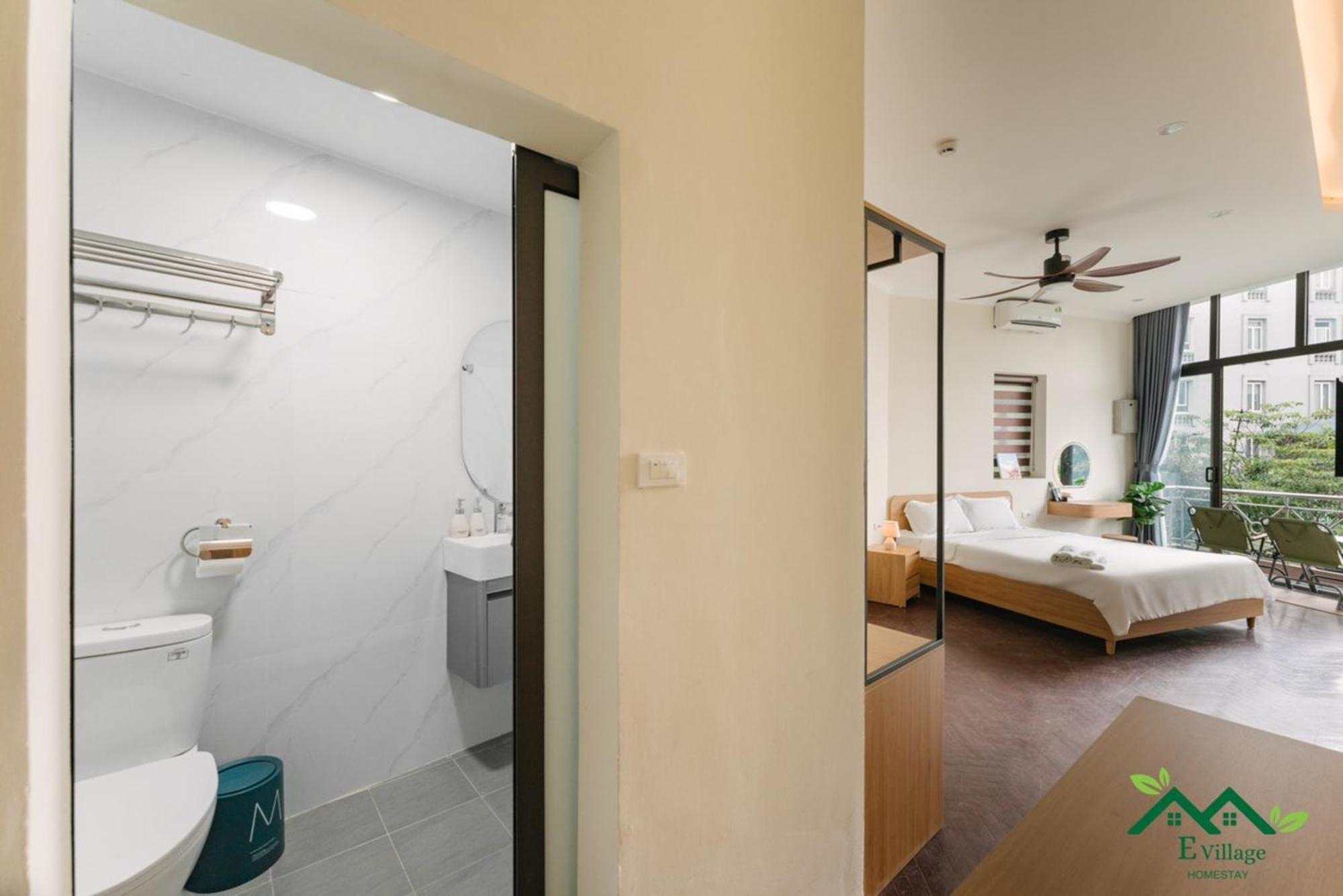E Village Hotel