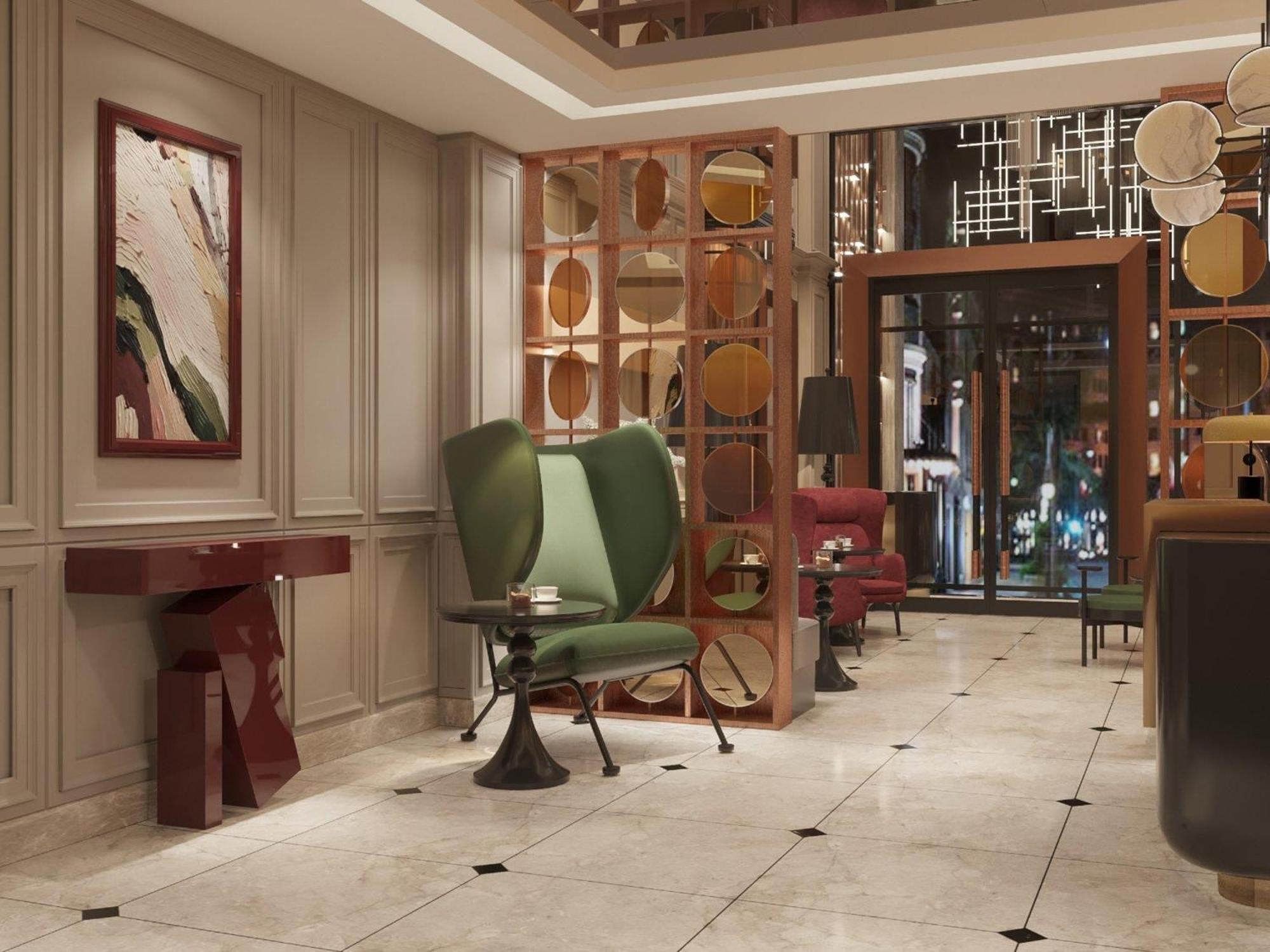 Le Premier & Rooftop Bar Hotel 4*