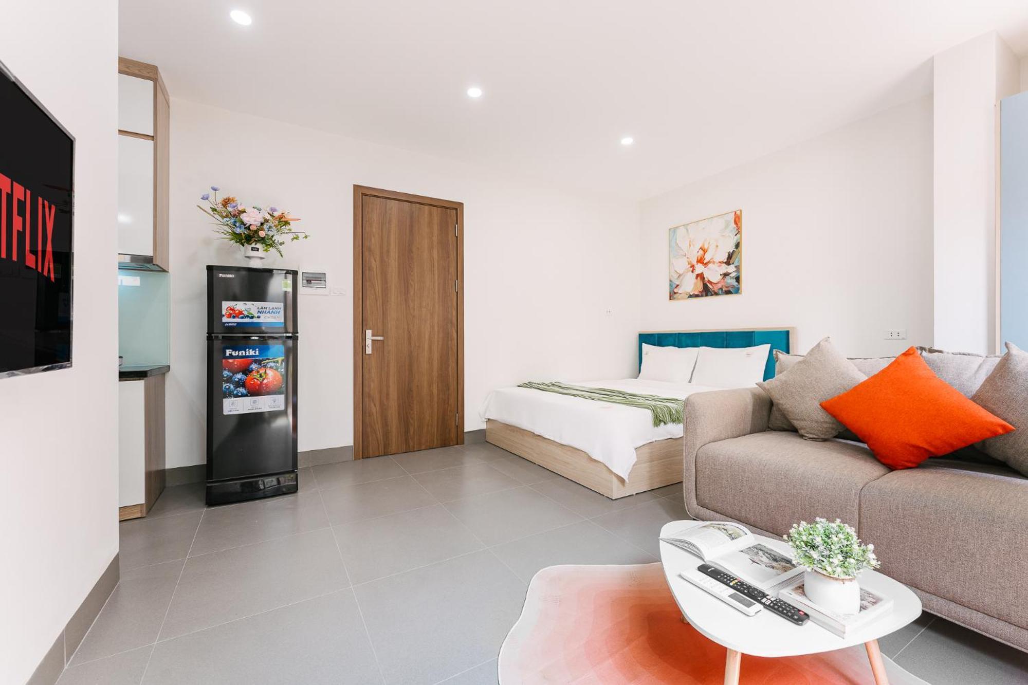 Cindy Westlake Apartment Hanoi