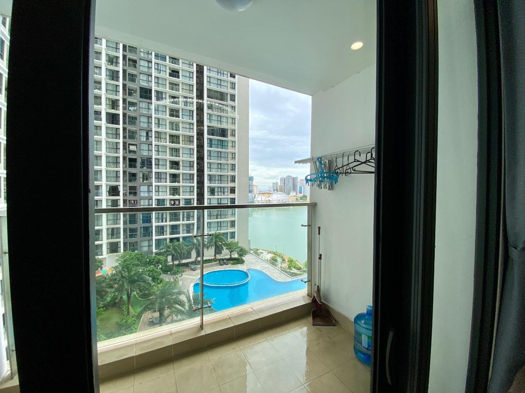 Apartment Jessamine Housing - Vinhomes Skylake