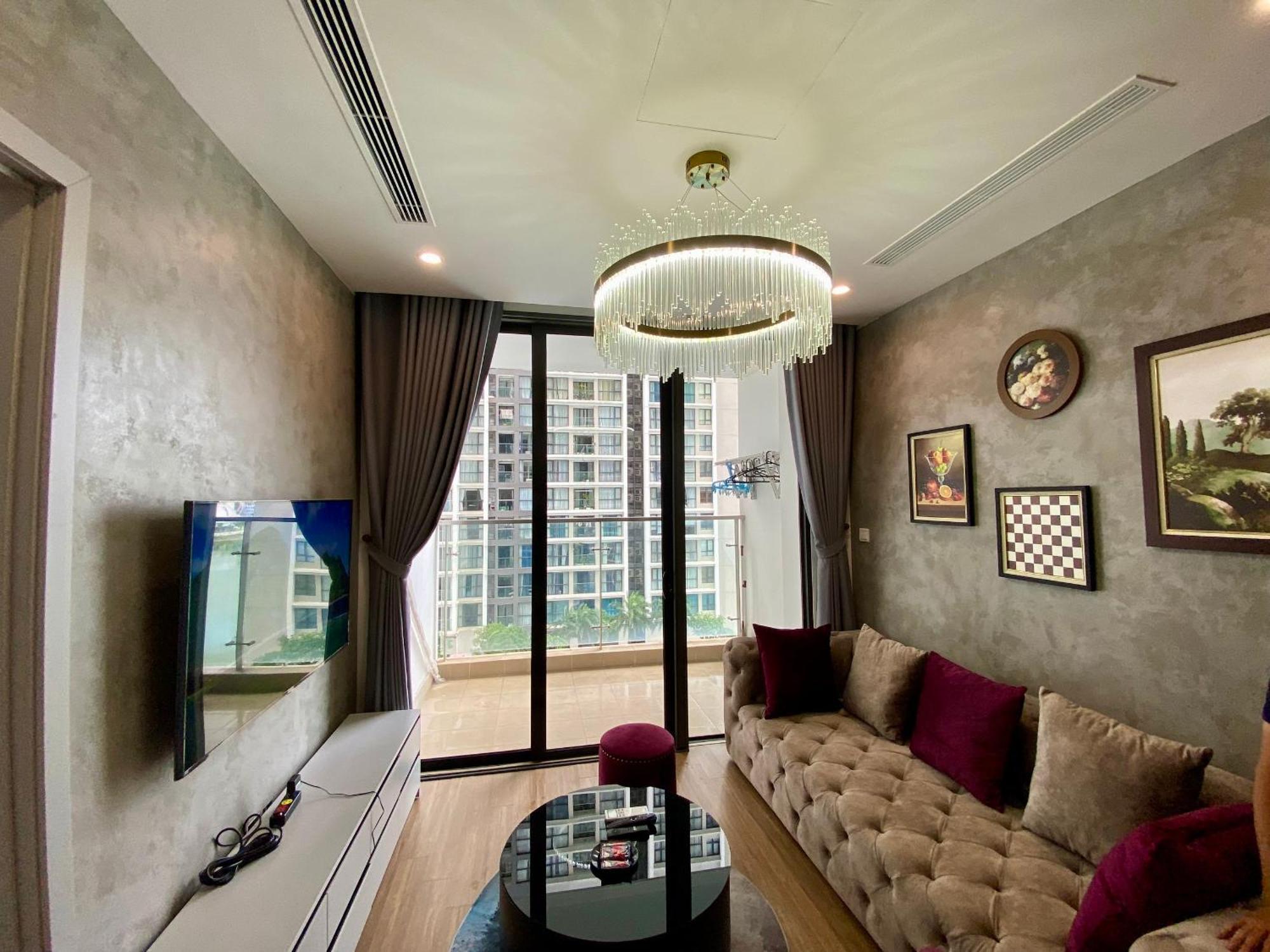 Apartment Jessamine Housing - Vinhomes Skylake