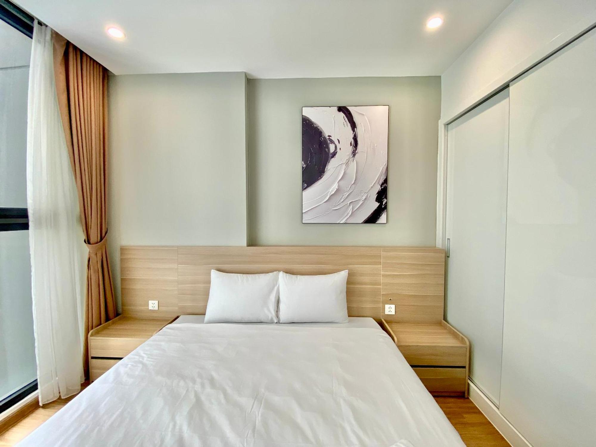 Apartment Jessamine Housing - Vinhomes Skylake