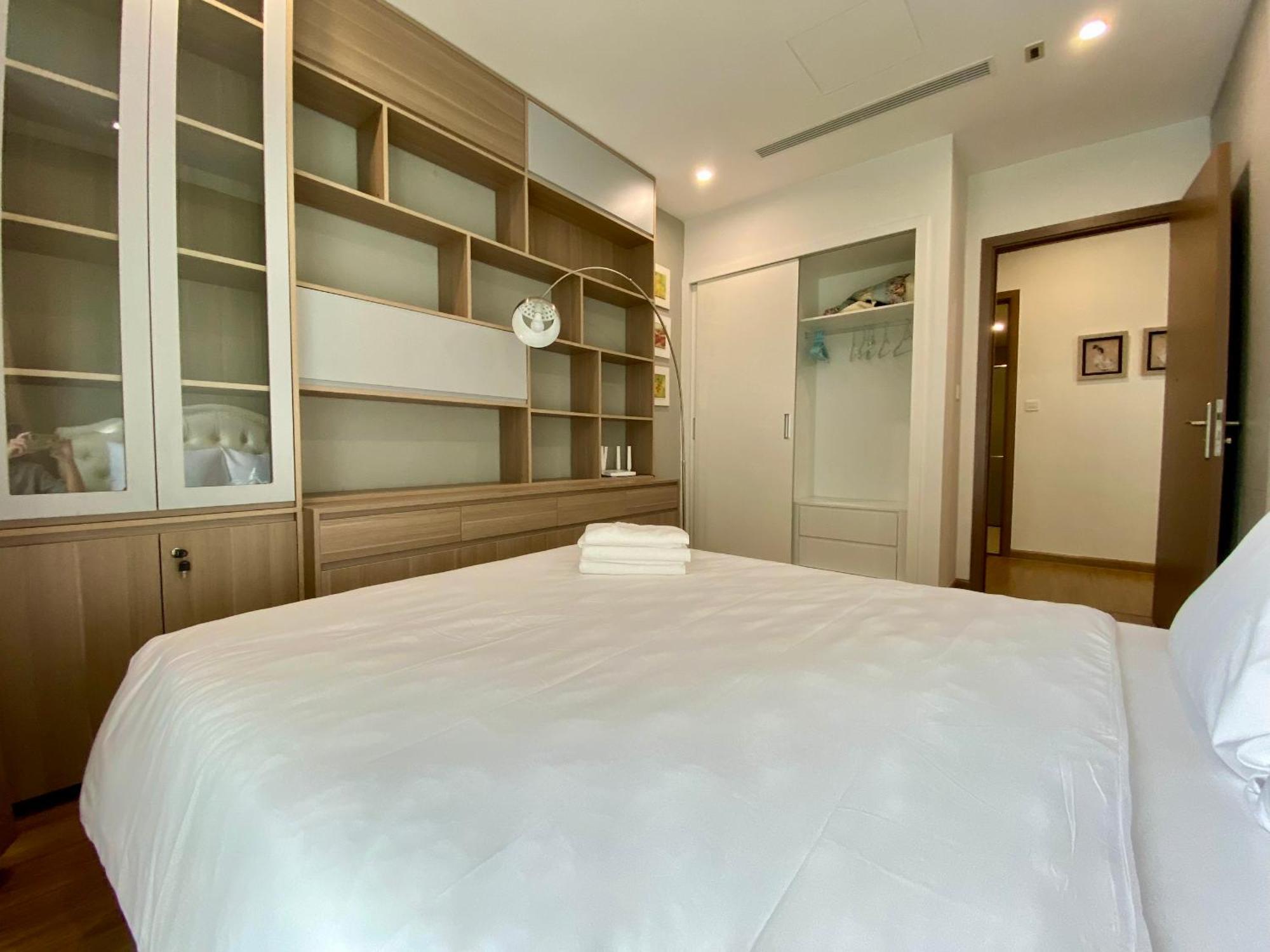 Jessamine Housing - Vinhomes Skylake Apartment *