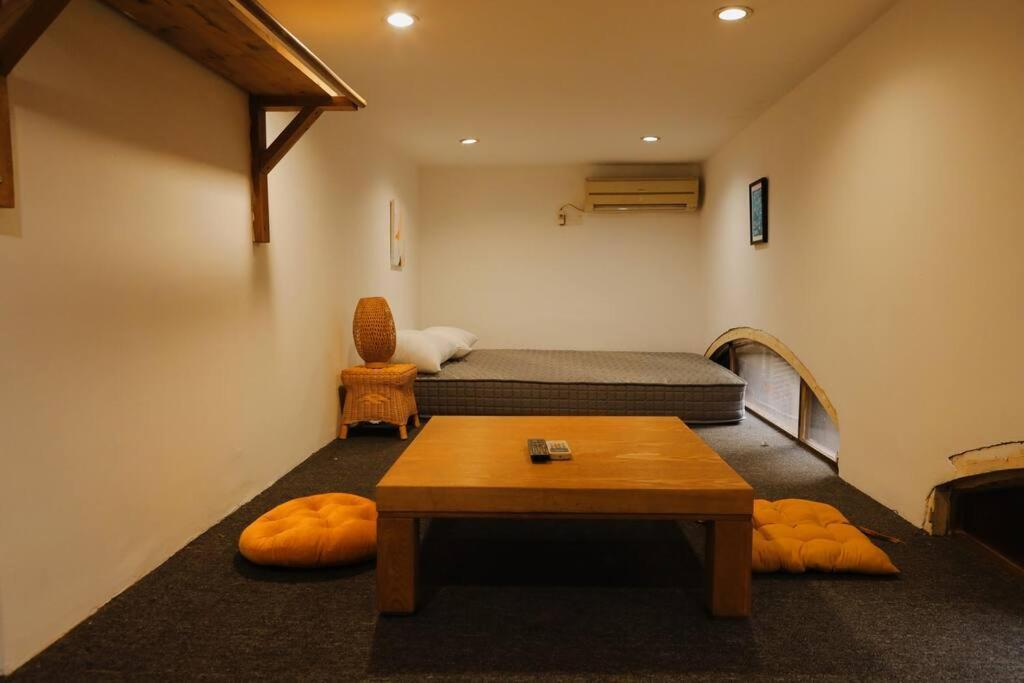 Vintage House In Of Old Quarter 2 Bedrooms With Healing Vibe *