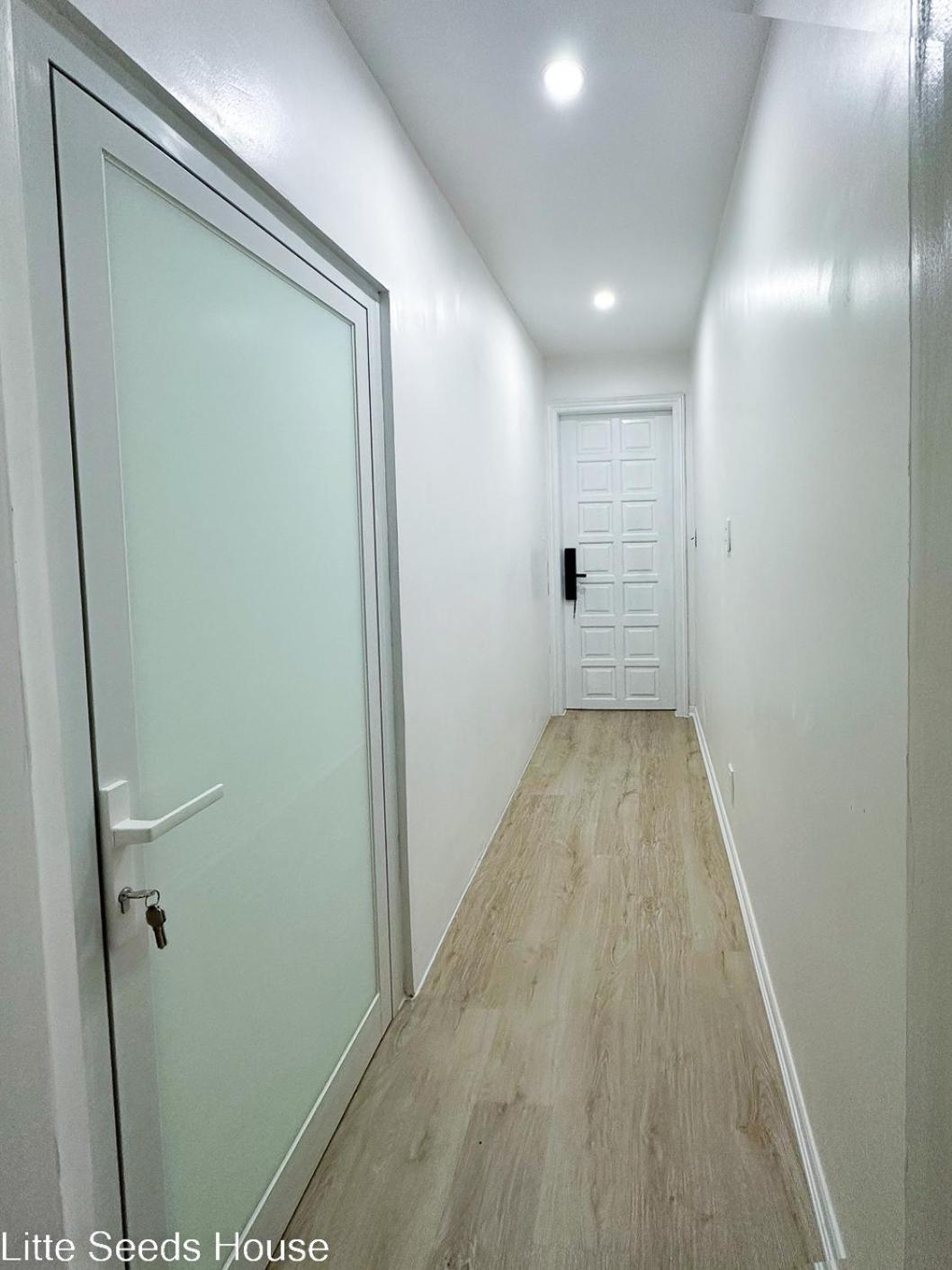 Bahay bakasyunan Little Seeds House-hanoi, 4brs,cinema, Old Quarter *