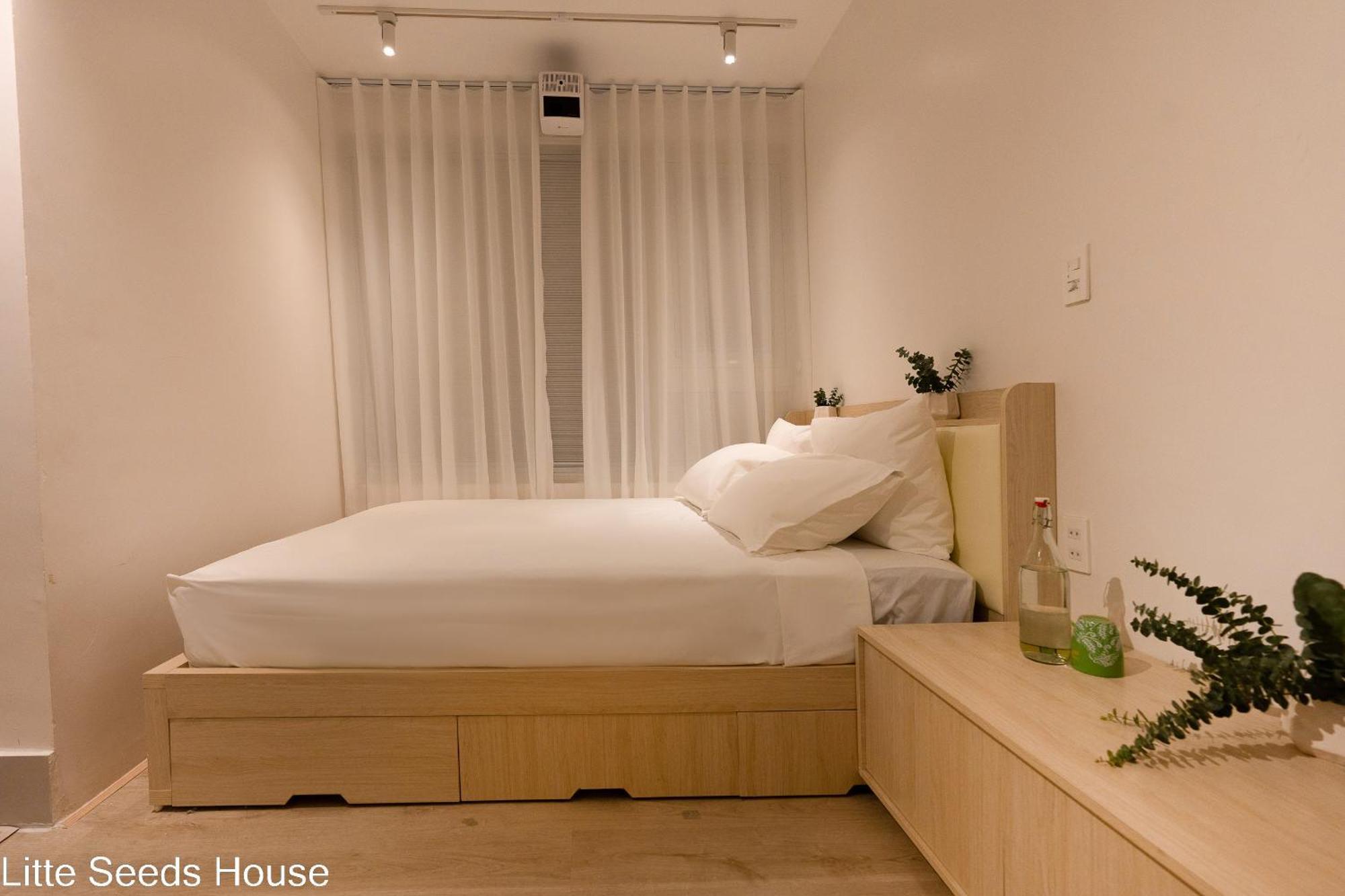 Bahay bakasyunan Little Seeds House-hanoi, 4brs,cinema, Old Quarter Hanoi