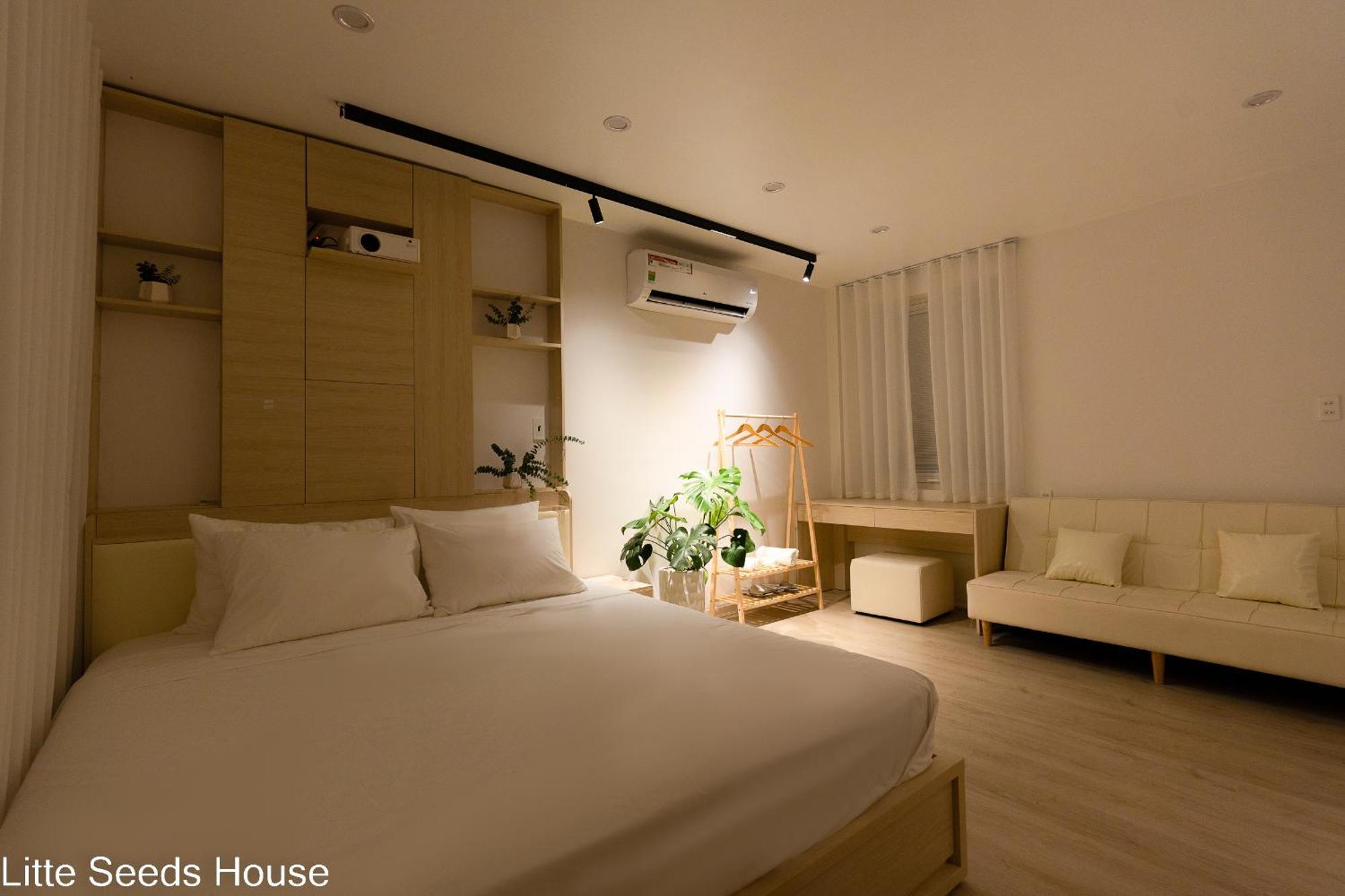 Bahay bakasyunan Little Seeds House-hanoi, 4brs,cinema, Old Quarter