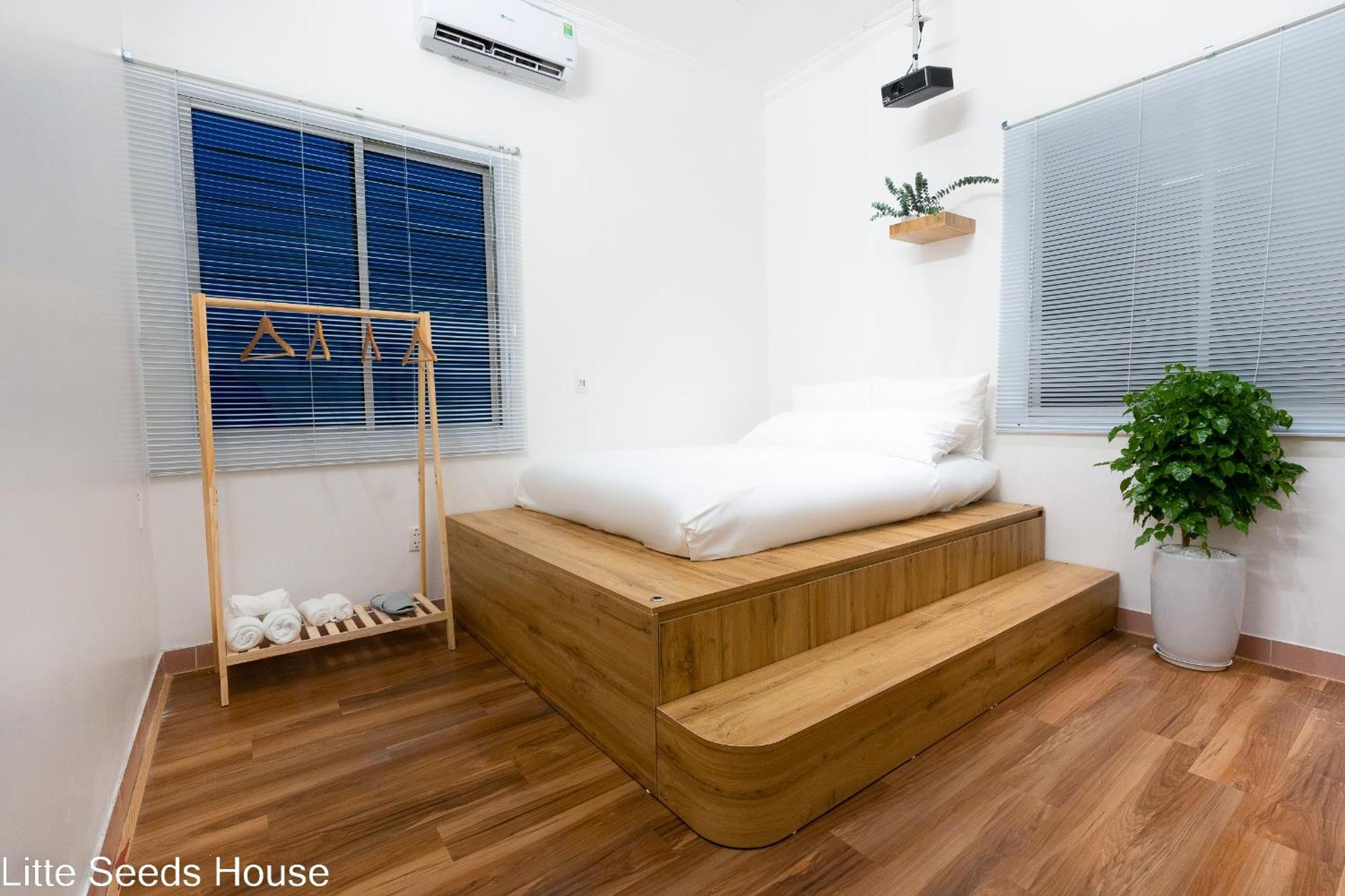 Bahay bakasyunan Little Seeds House-hanoi, 4brs,cinema, Old Quarter Hanoi