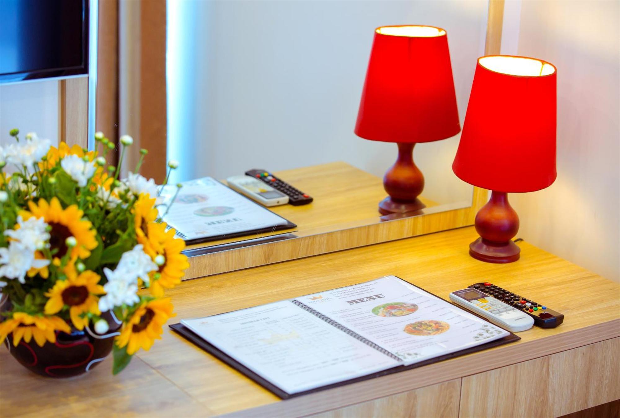 Royal Ha Noi Hotel 3*