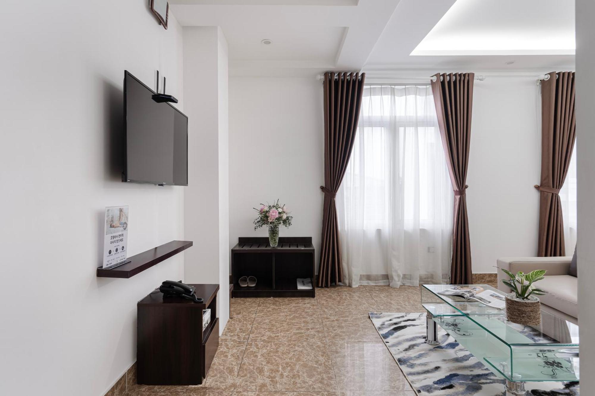 그레이스 Grace & Hotel Hanoi