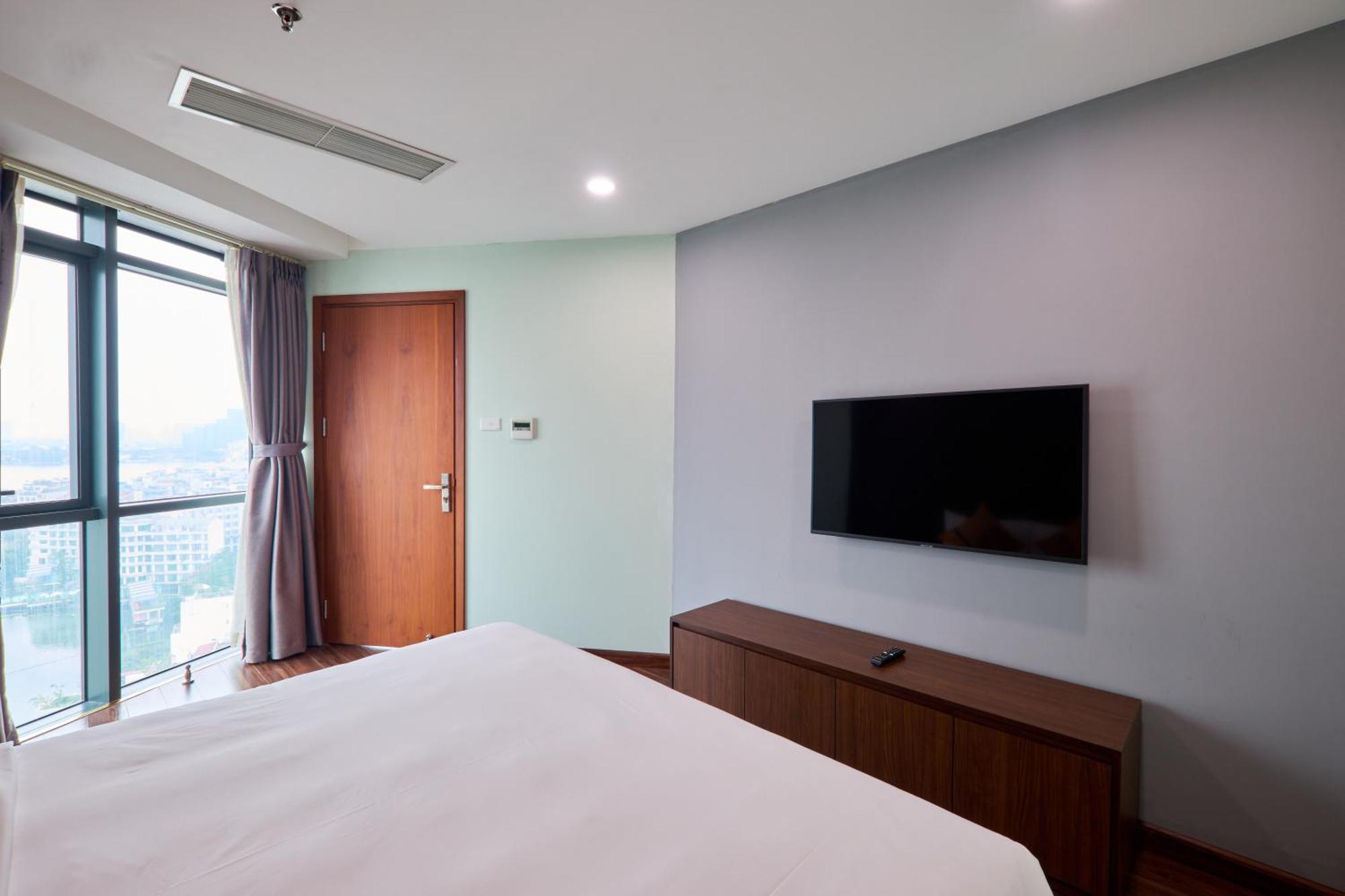 Netland Westlake Legacy * Hanoi