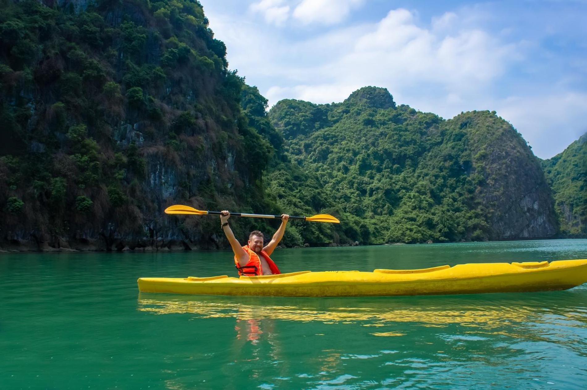 Win & Travel