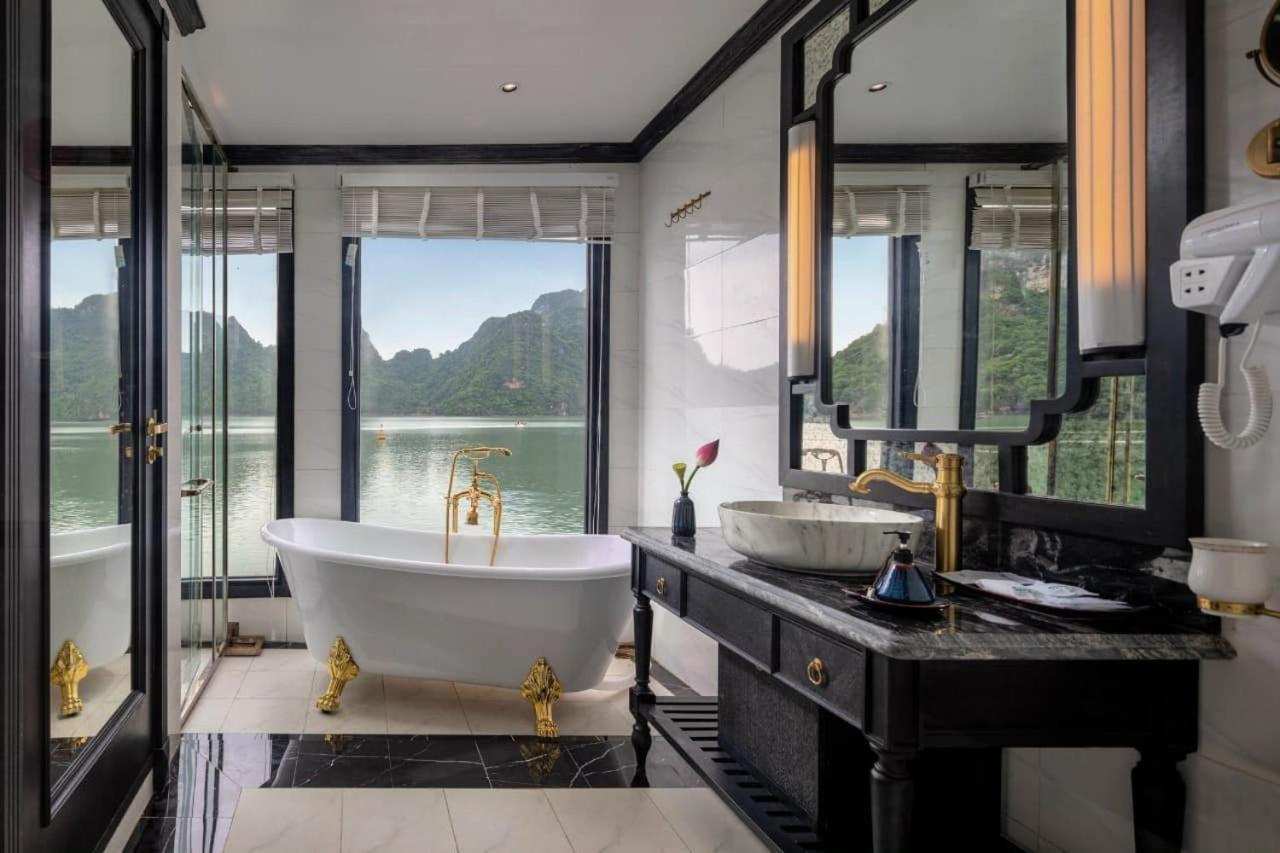 Win & Travel Hotel Hanoi