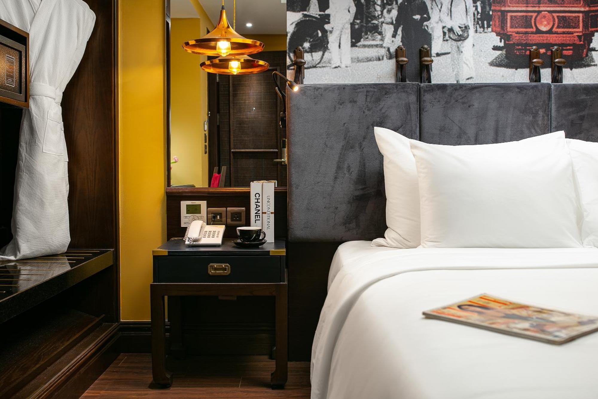 Lion Boutique & 4*