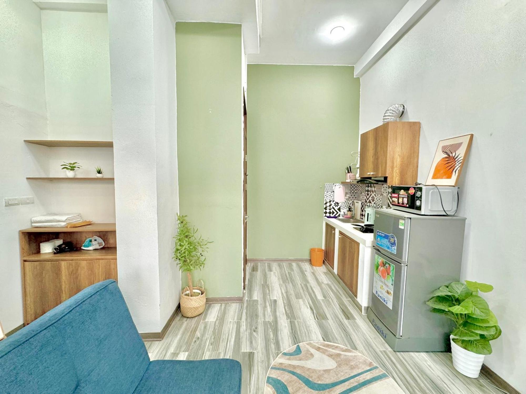 Harmony Lakeside-modern-balcony *