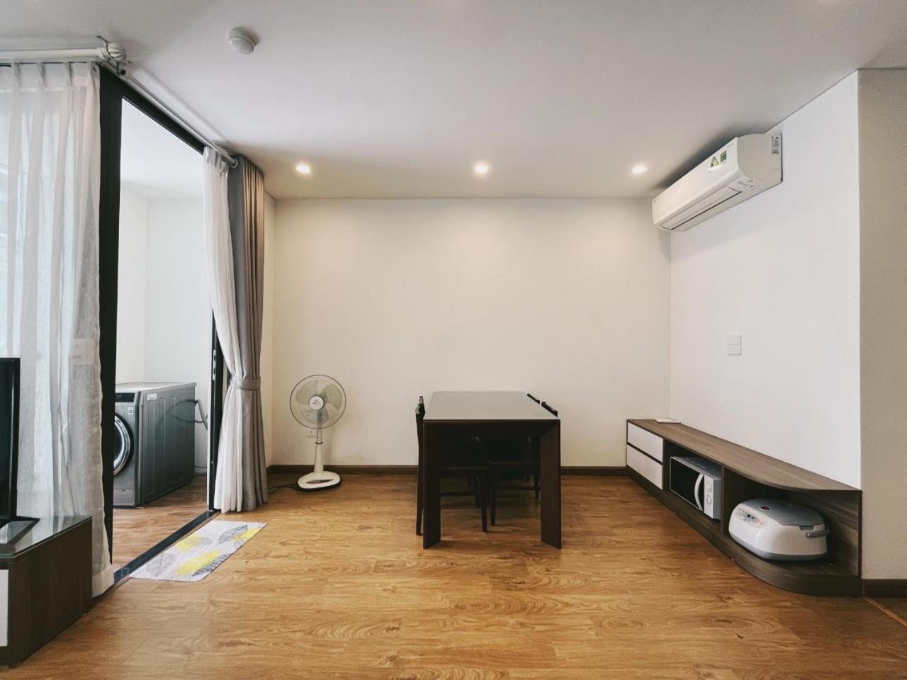 4 - Cheap Price 2 Bedroom Near West
