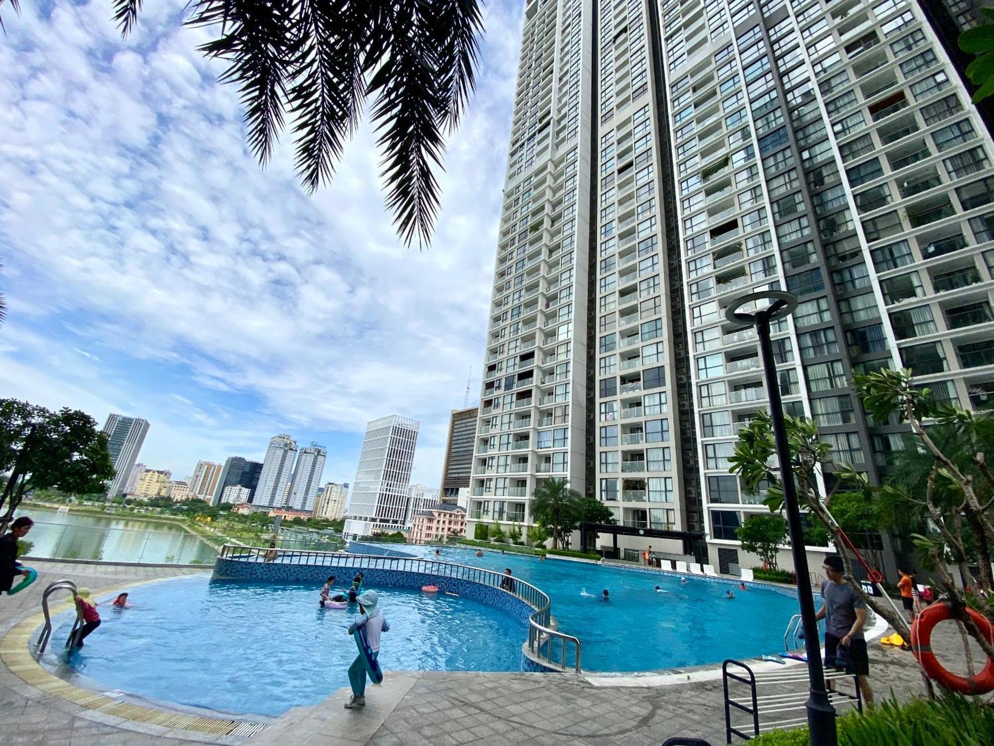Apartment Jessamine Housing - Vinhomes Skylake *
