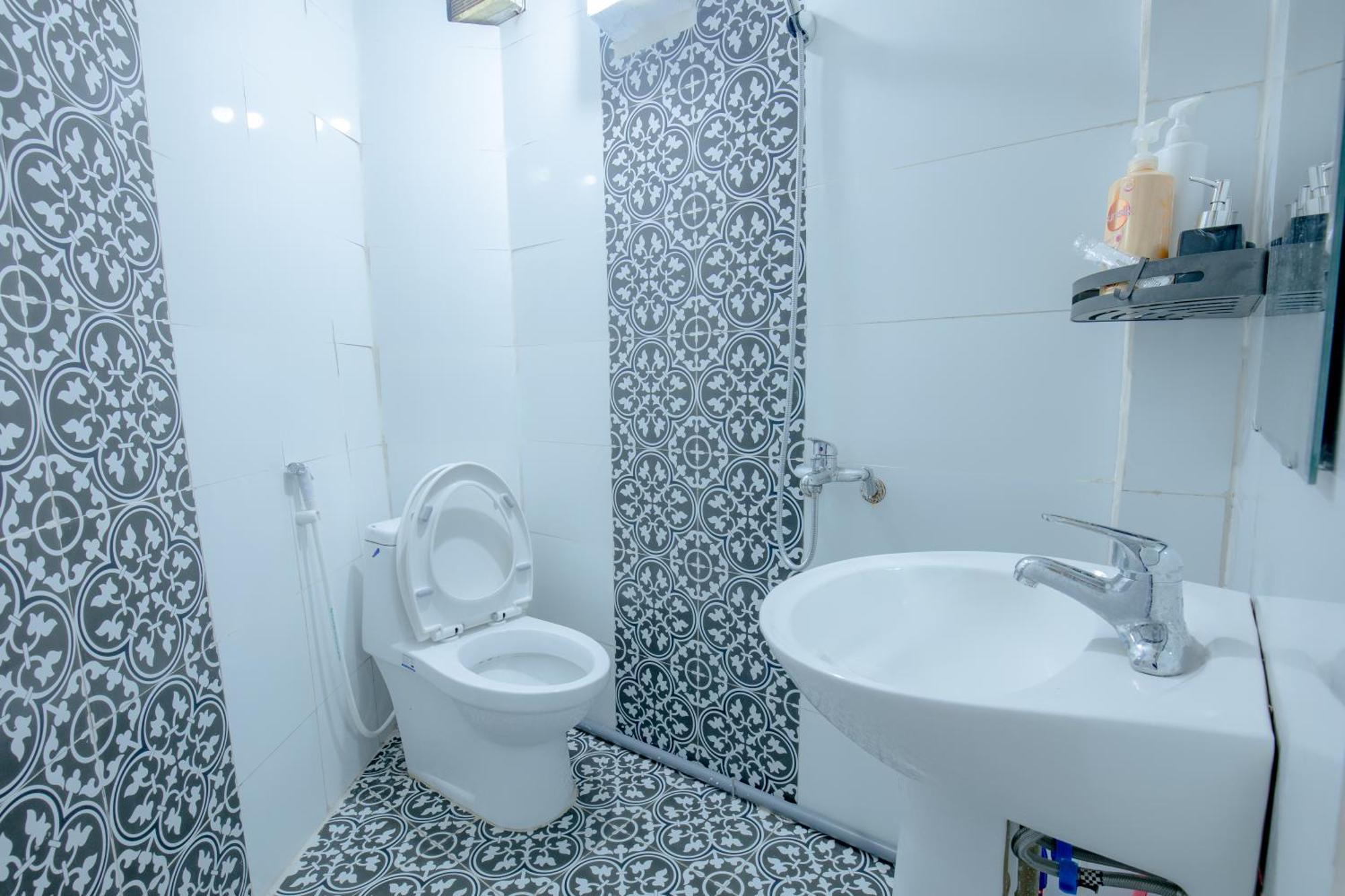 Apartment Sisan 2 Phong Ngu Hang Bong Hoan Kiem- 5p Ra Pho Di Bo Hanoi