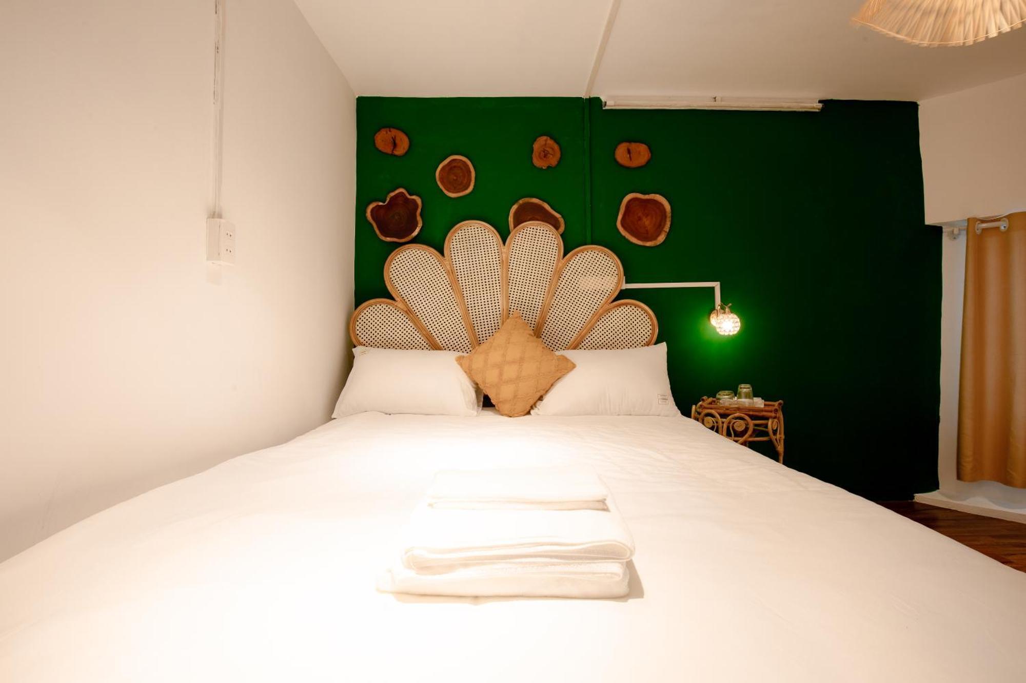 Apartment Sisan 2 Phong Ngu Hang Bong Hoan Kiem- 5p Ra Pho Di Bo Hanoi