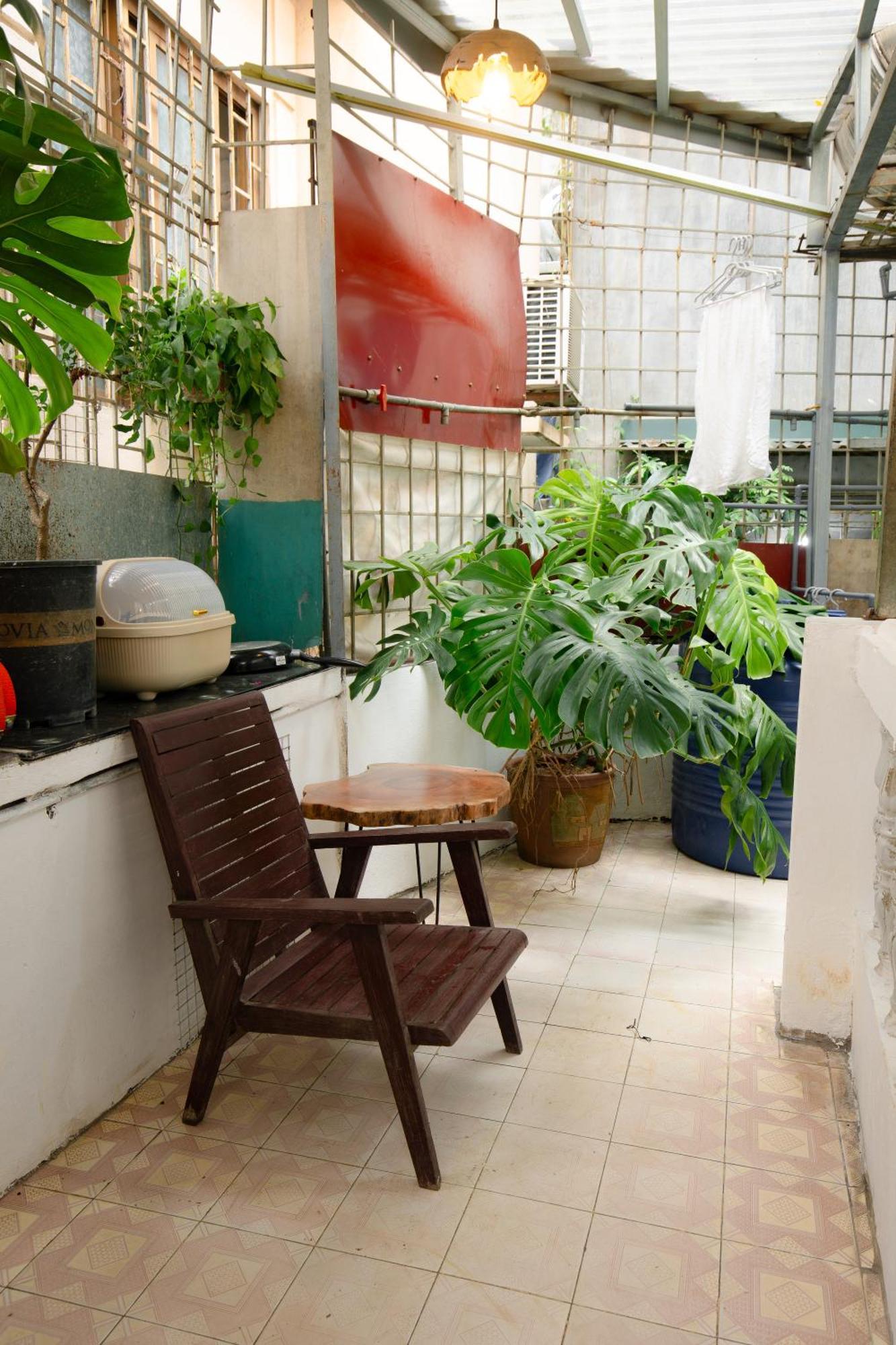 Sisan 2 Phong Ngu Hang Bong Hoan Kiem- 5p Ra Pho Di Bo