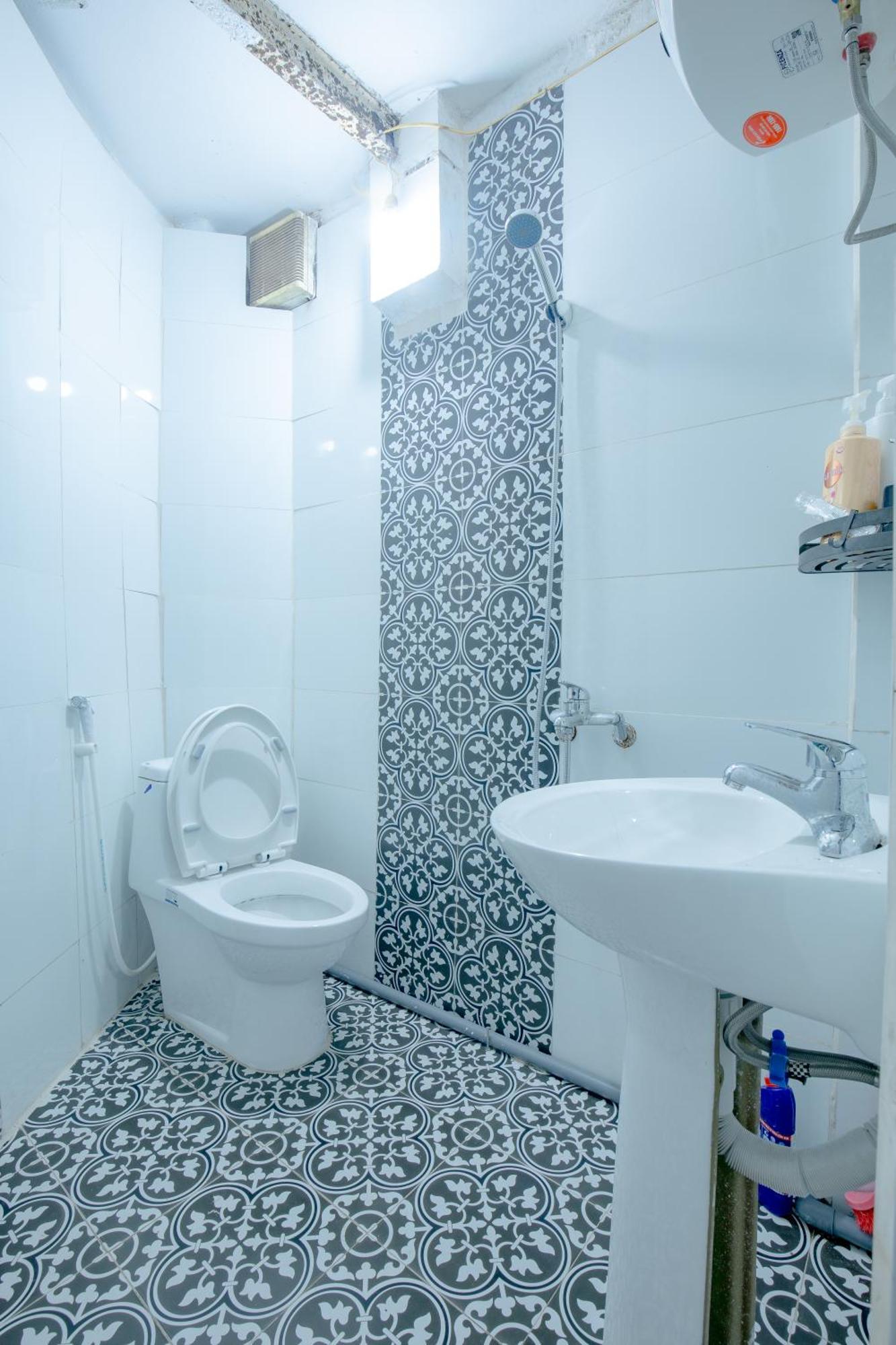 Sisan 2 Phong Ngu Hang Bong Hoan Kiem- 5p Ra Pho Di Bo Hanoi