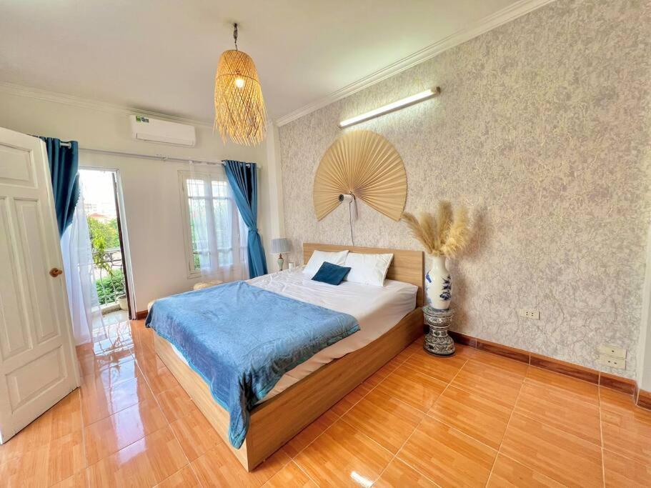 Lushstay Rooftop - Train Station Apartment