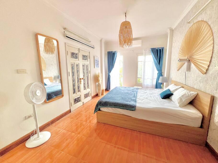 Lushstay Rooftop - Train Station Apartment