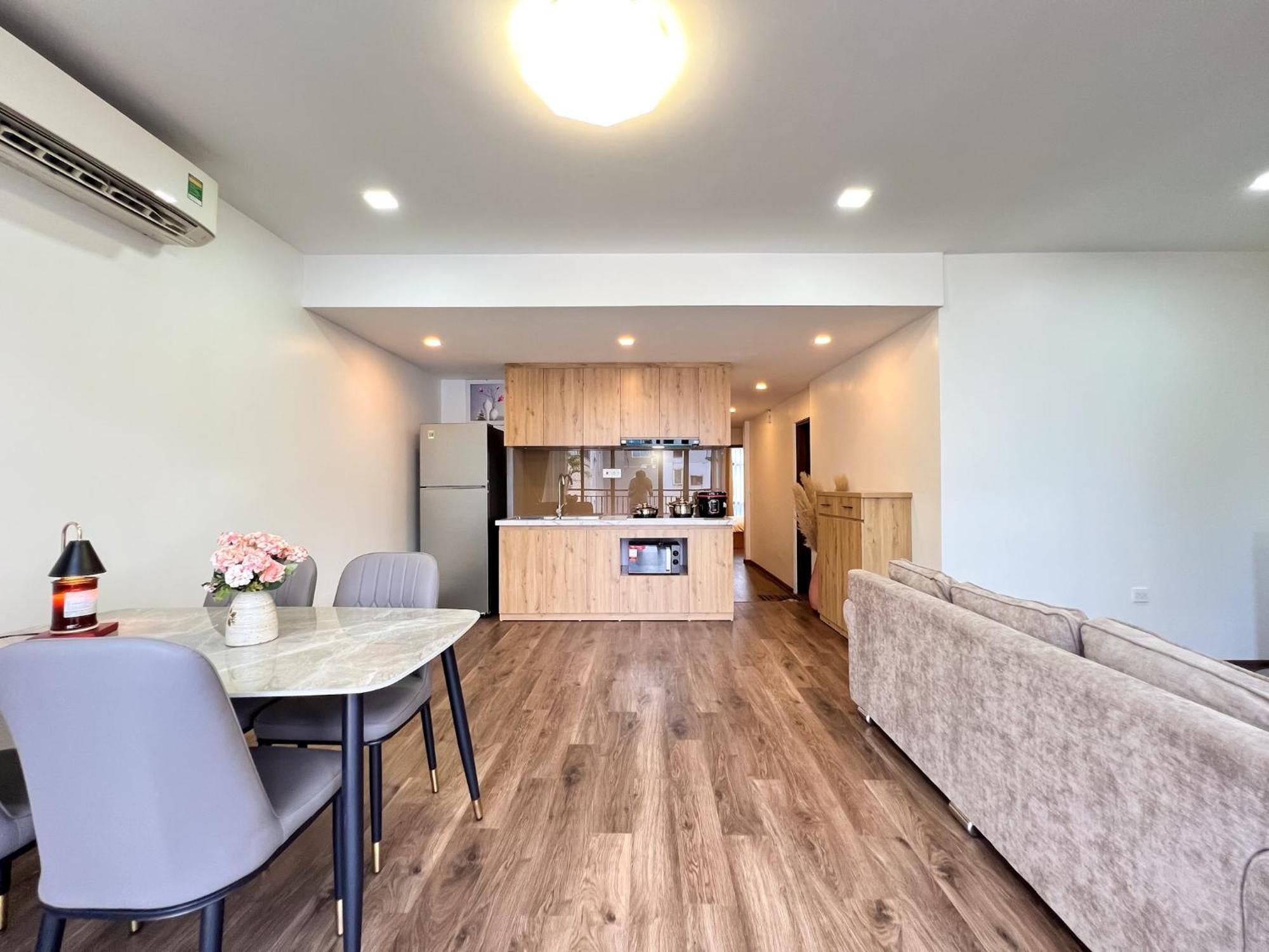 Nine Housing Kim Ma Khách sạn hẻo lánh