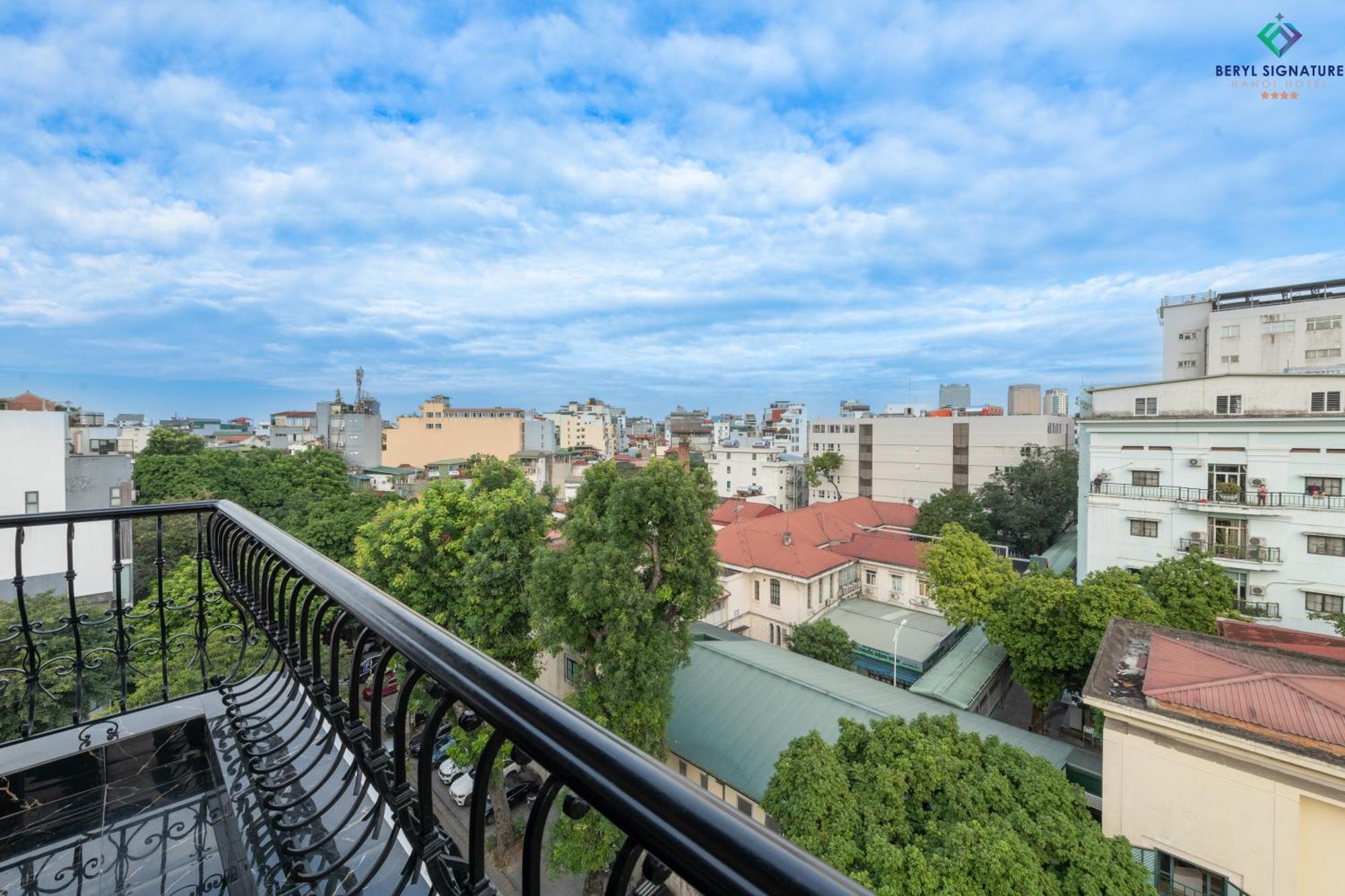 Hotel Beryl Signature & Travel