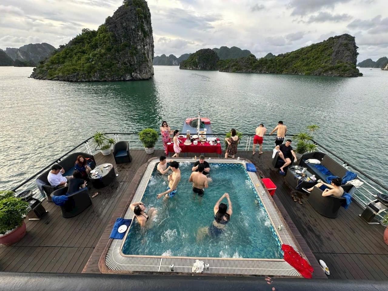 Hotel Win & Travel 3*