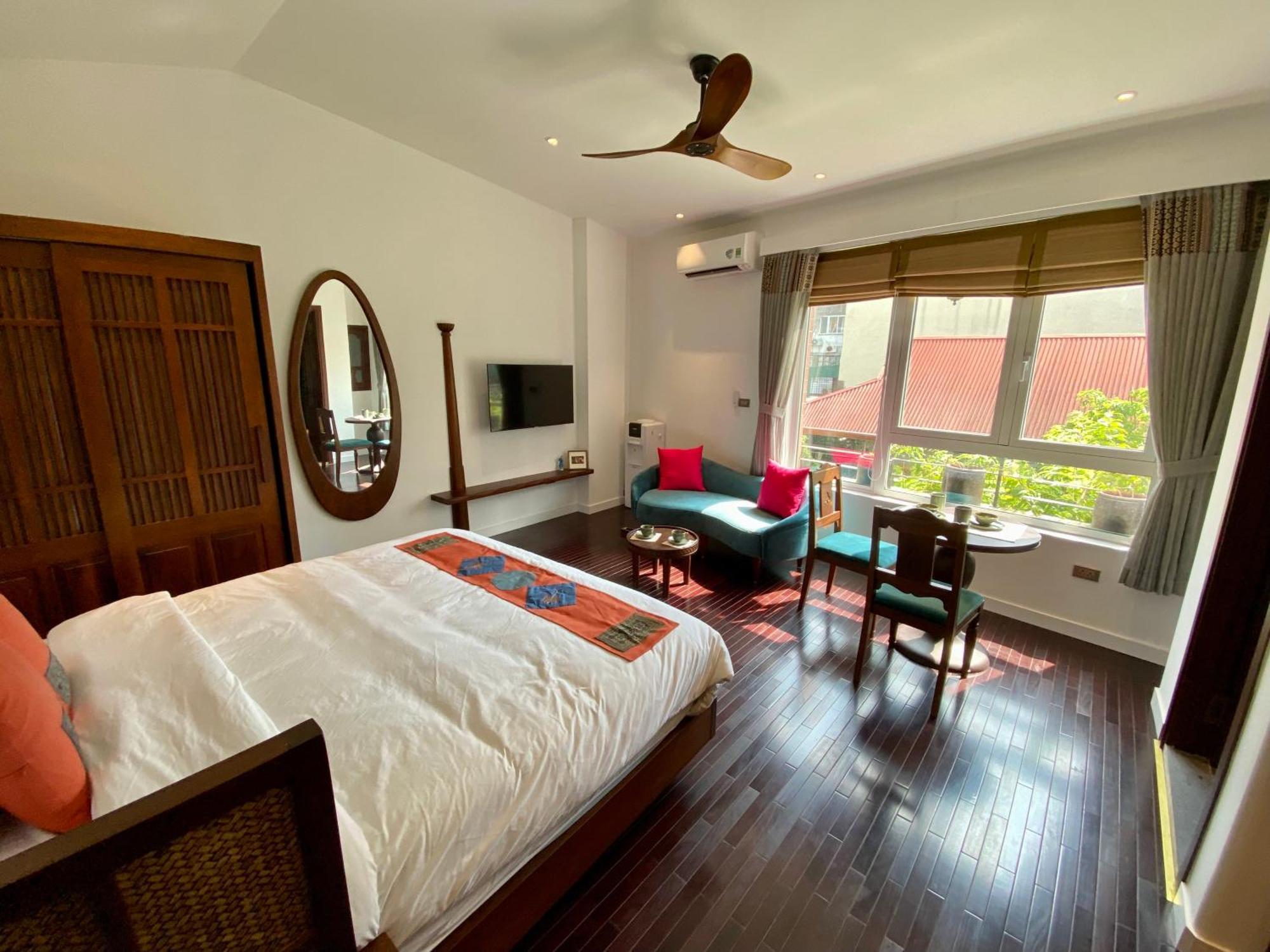 The Quarter Apartment *