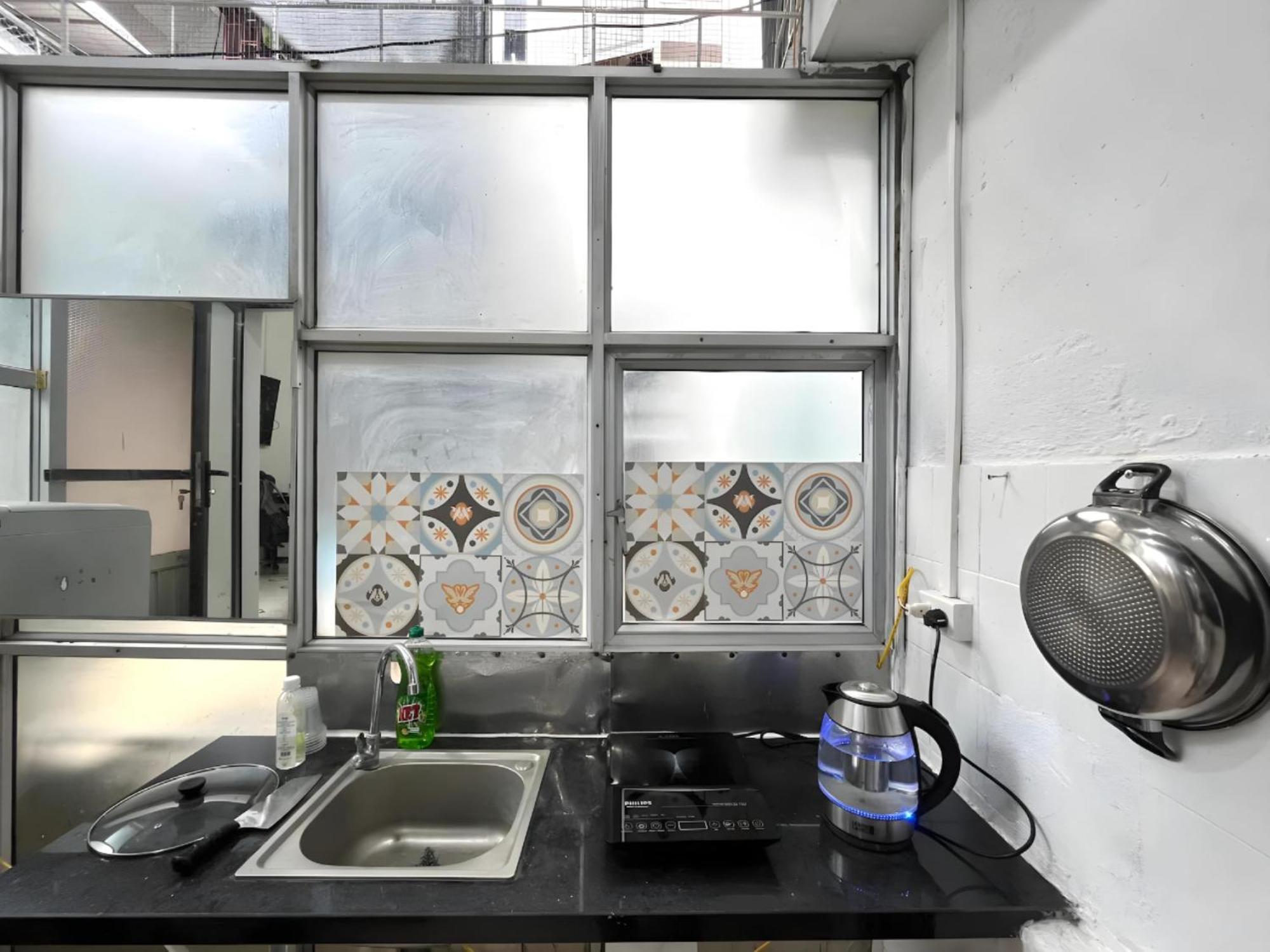 Old Quarter Danny'S Spacious 2-Floor Apartment, Next To Train Cafe Street Apartment Hanoi