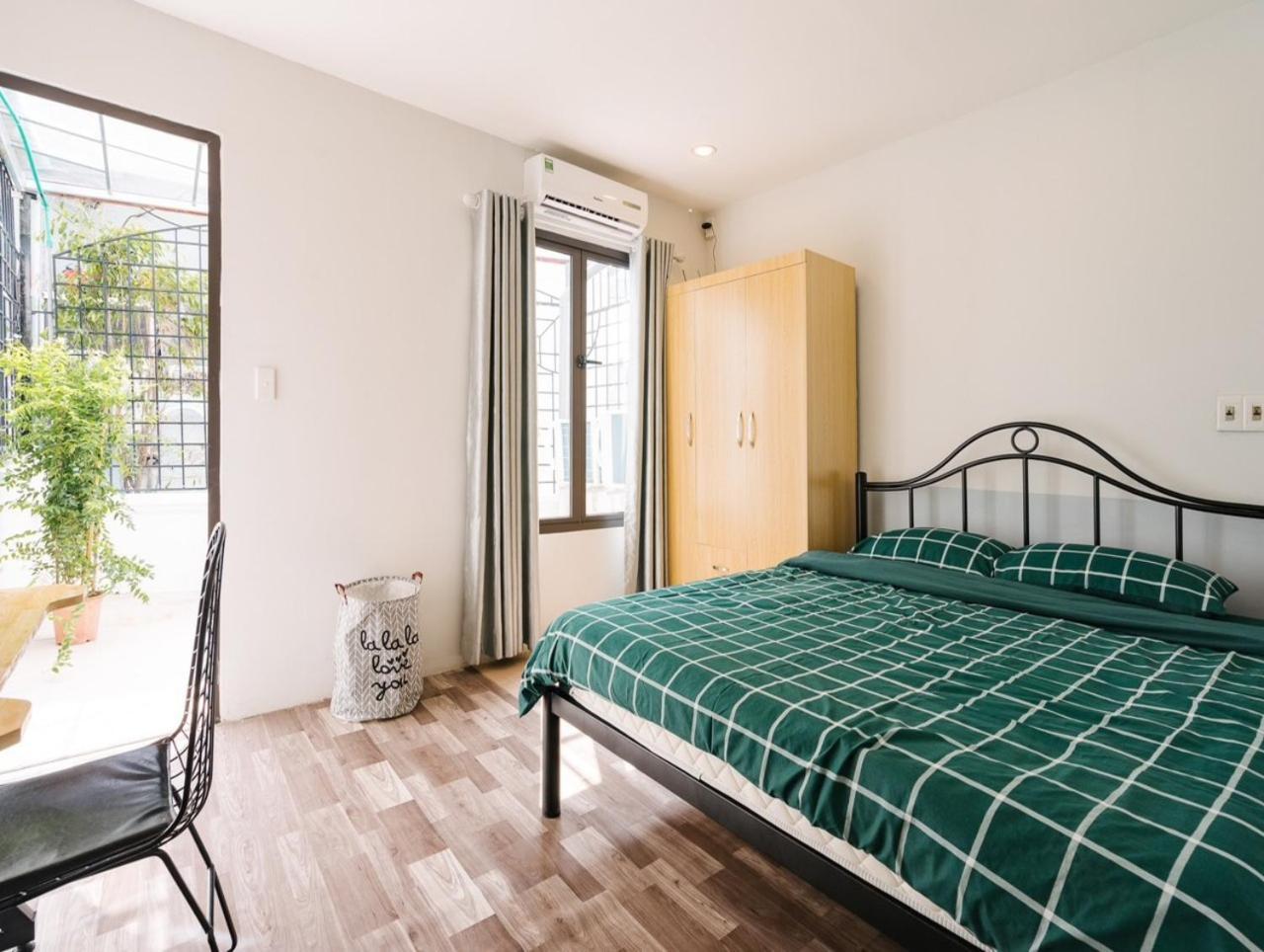 Hp Service Apartment