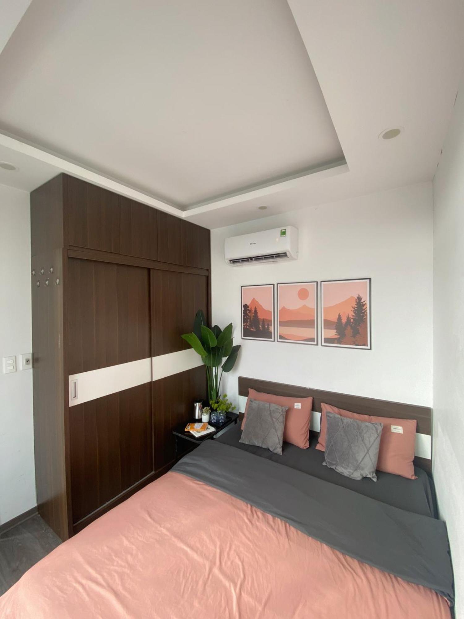 Michi House Chuong Duong Do, Can Ho 2 Phong Ngu 300m Toi Ho Guom Apartment