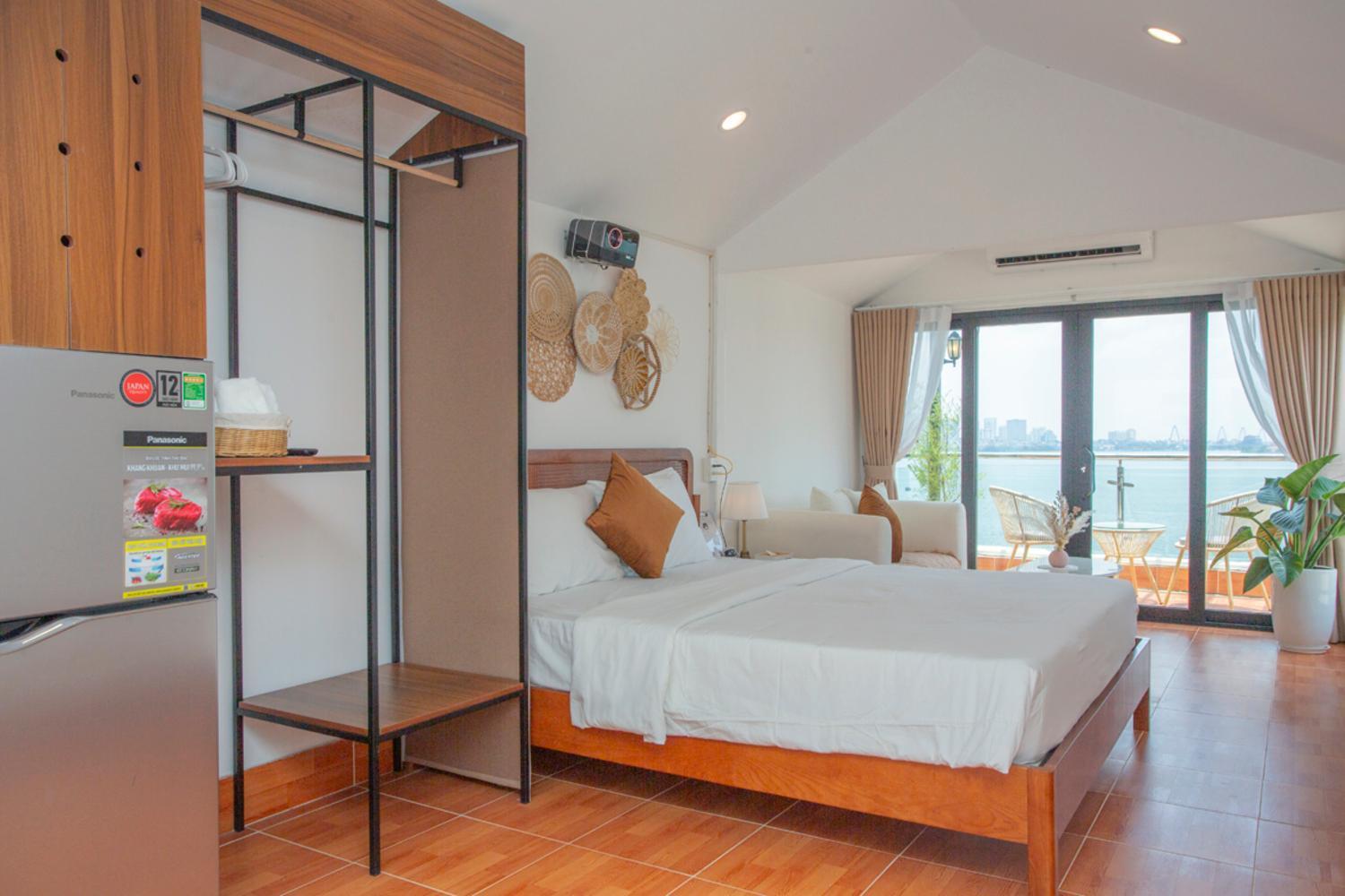 Ha Thanh - Westlake Apartment Hanoi