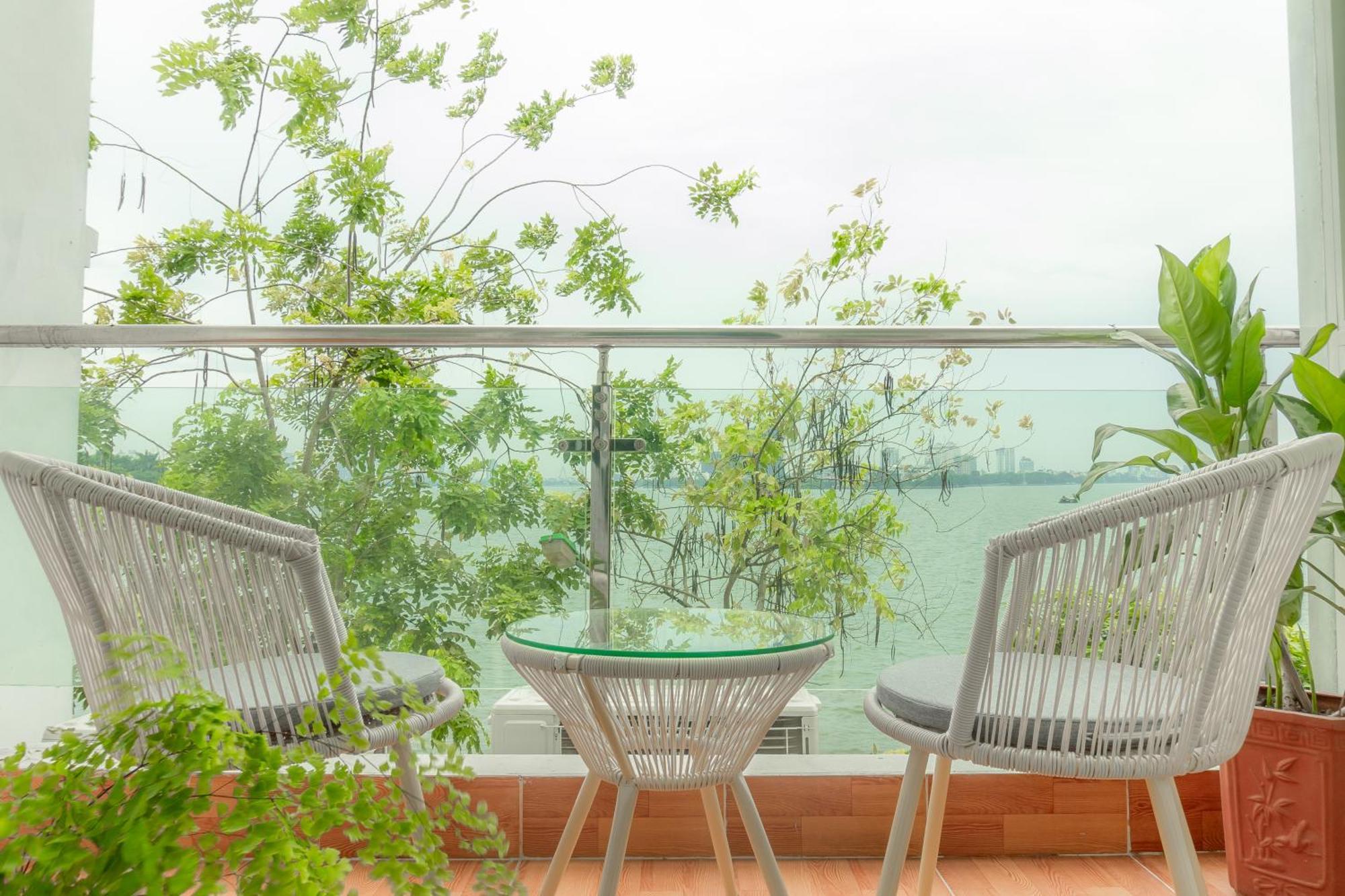 Ha Thanh - Westlake Apartment Hanoi