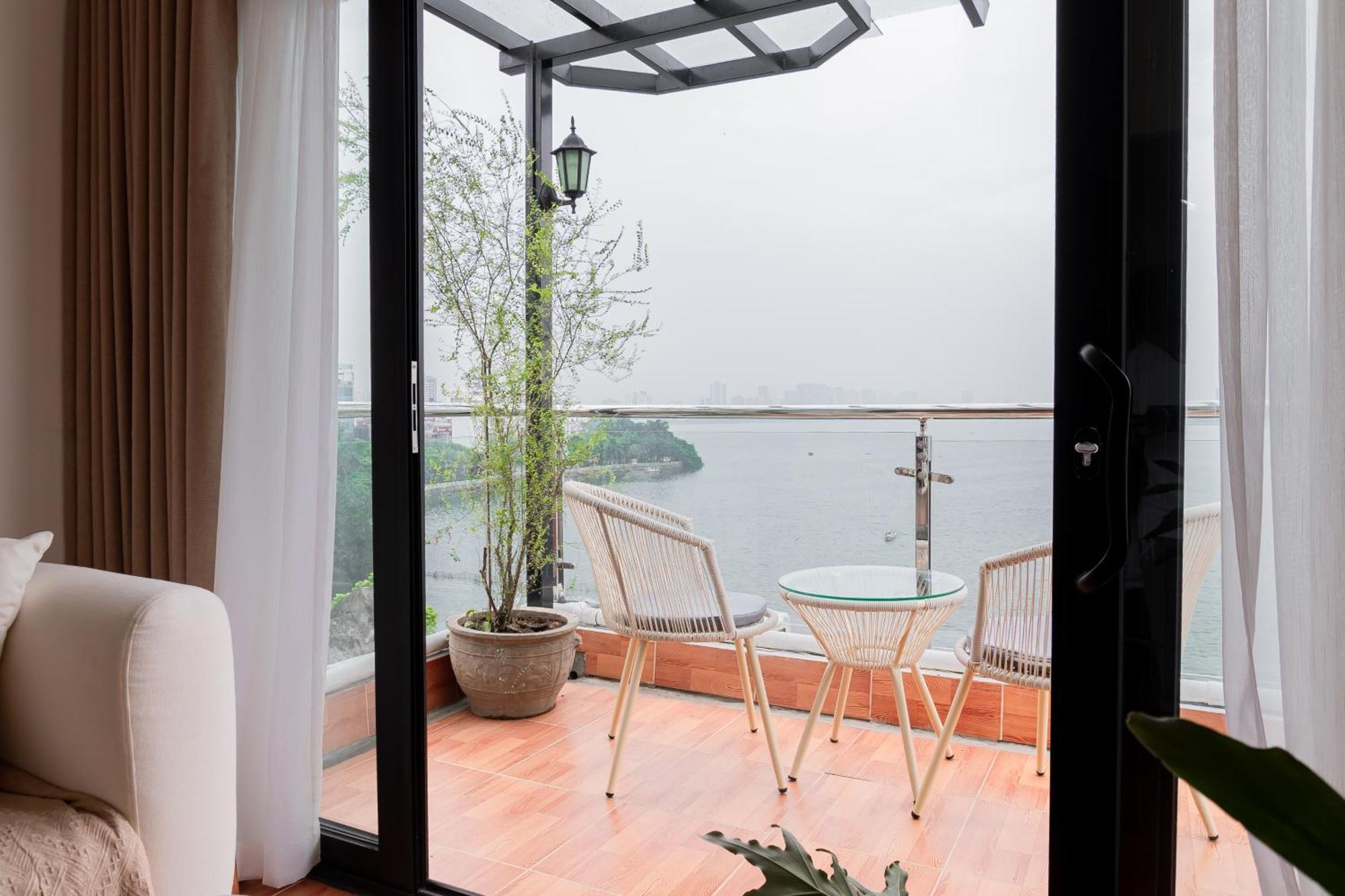 Ha Thanh - Westlake Apartment *