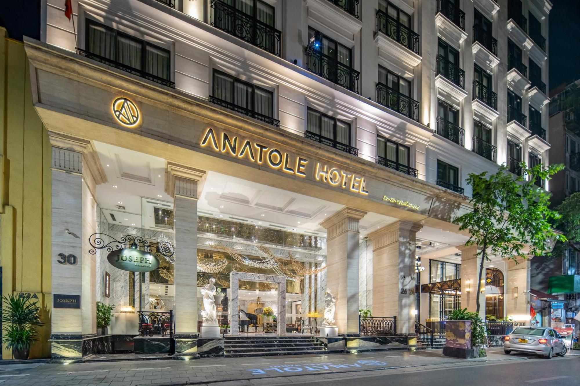 Khách sạn Anatole