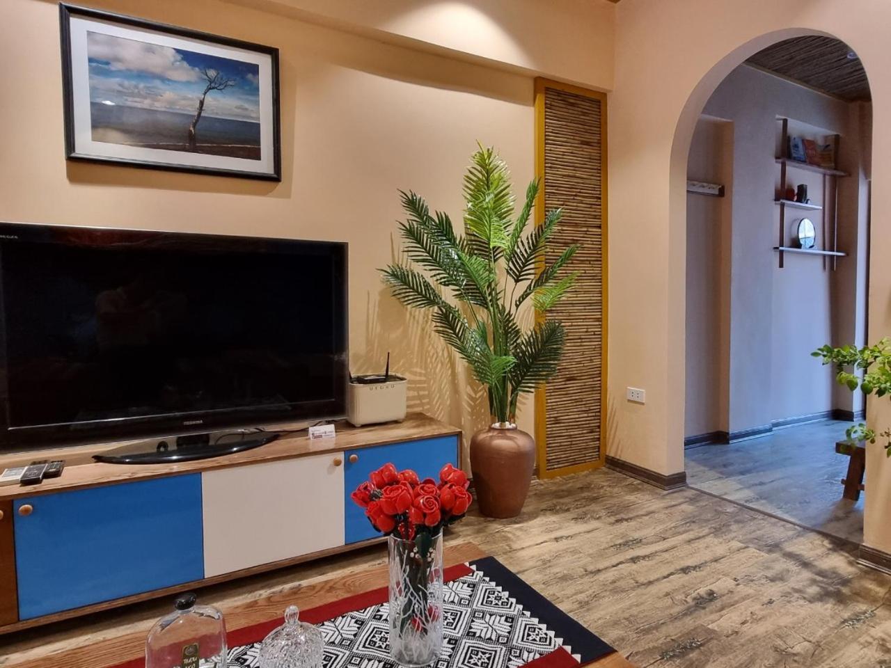 Quiet Private Apartment, 5' To Hoan Kiem Lake, 2 Balconies, 1 Bedroom, Free Wifi - Netflix, Zeit 506 Apartment *