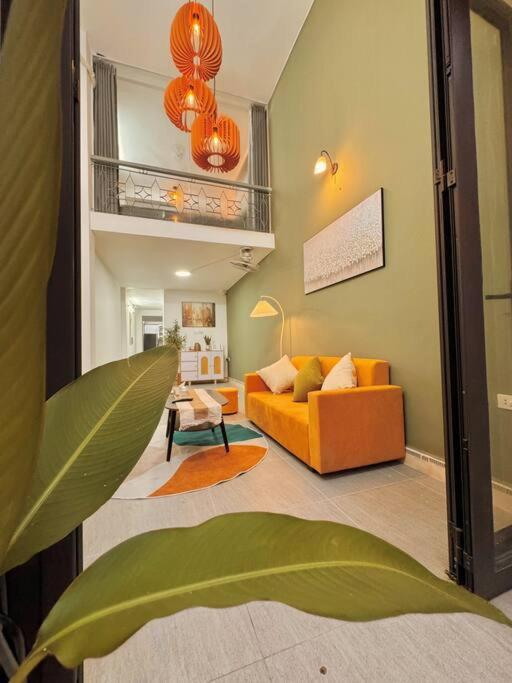 Rumah percutian Ancient View-5br House-hoan Kiem Lake *