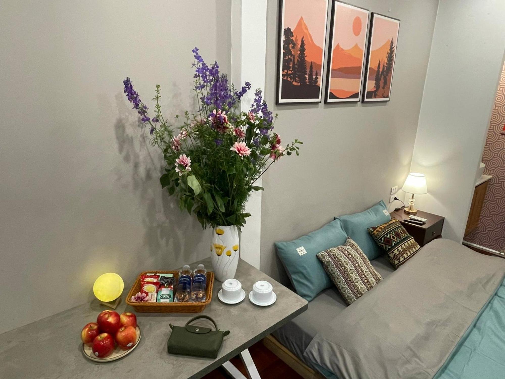 Apartment Corner