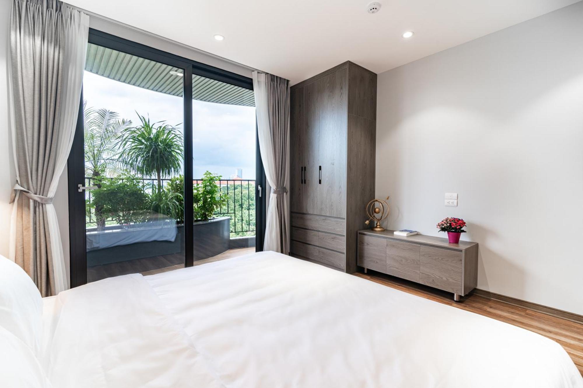 Hotel Luxe Paradise To Ngoc Van