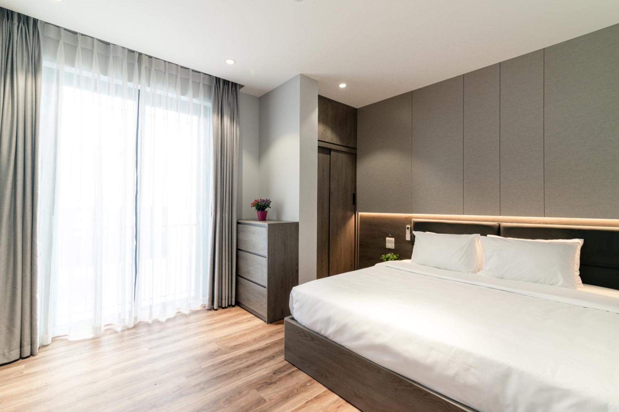 Luxe Paradise To Ngoc Van Hotel *