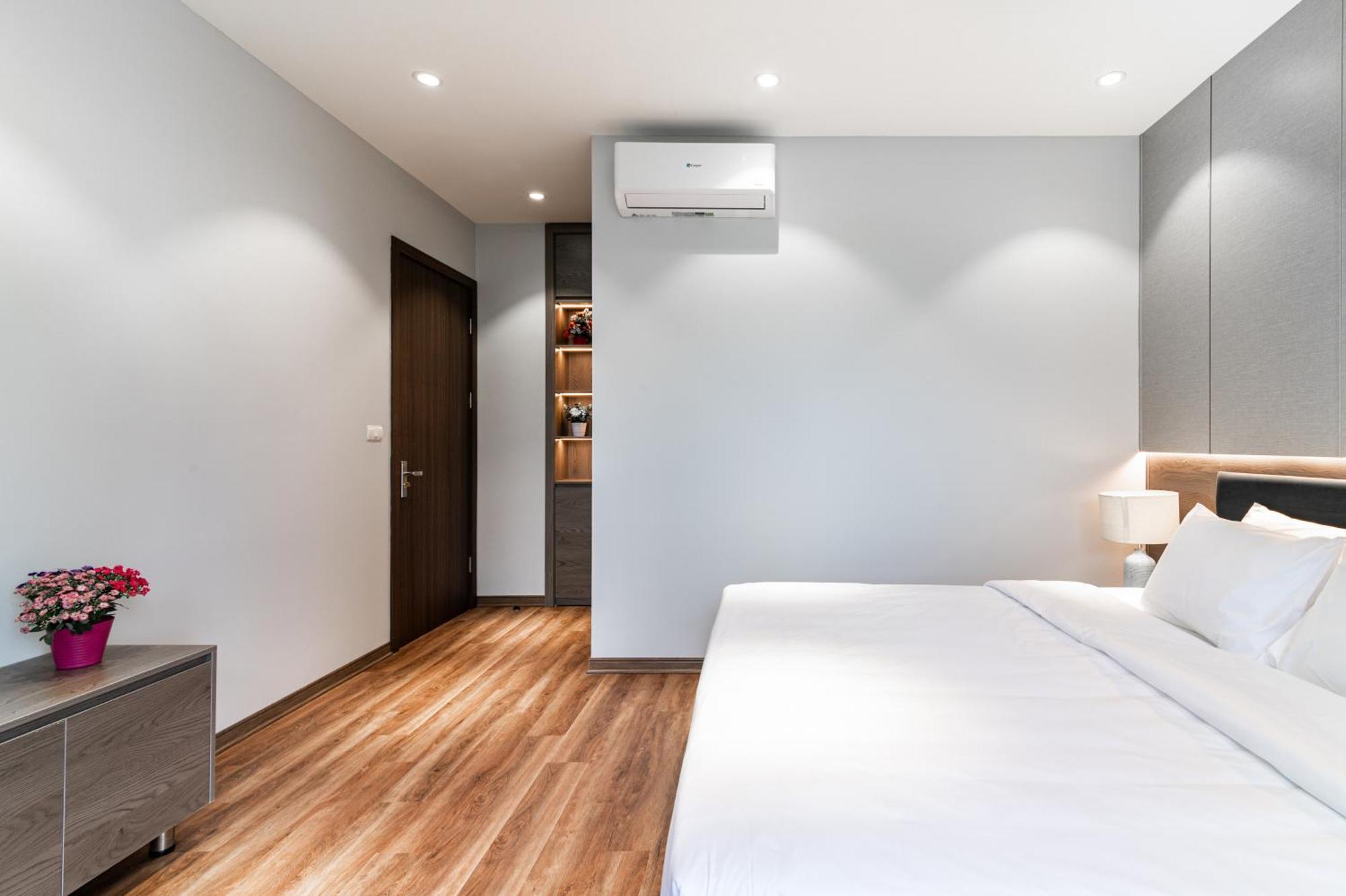 Hotel Luxe Paradise To Ngoc Van *