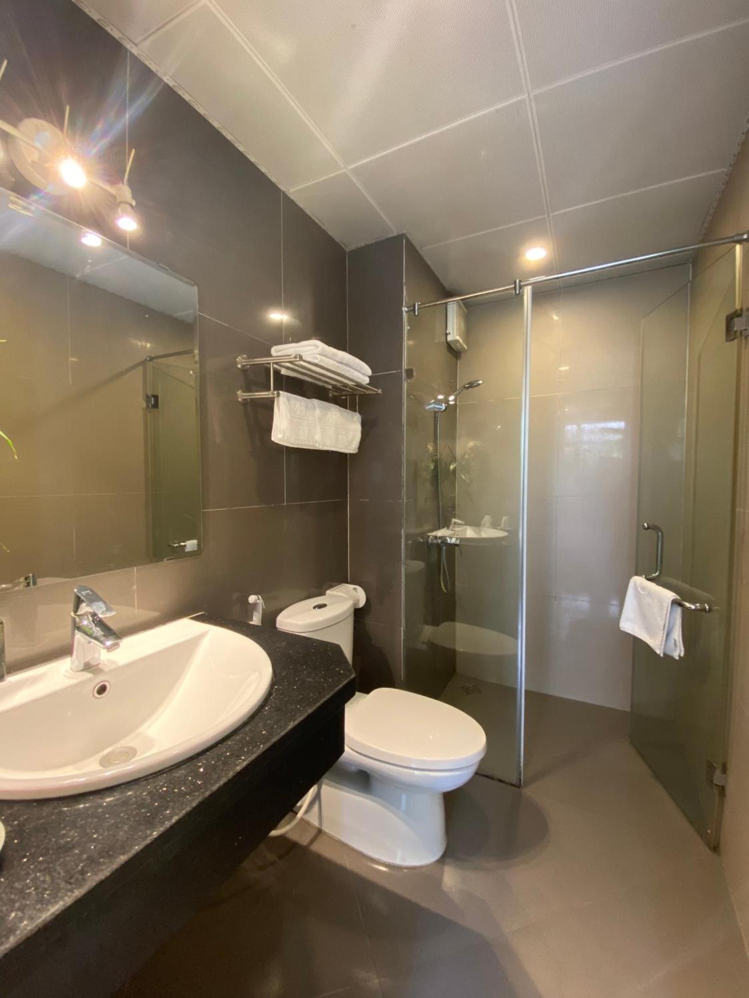 Mai 8 Hotel 2*