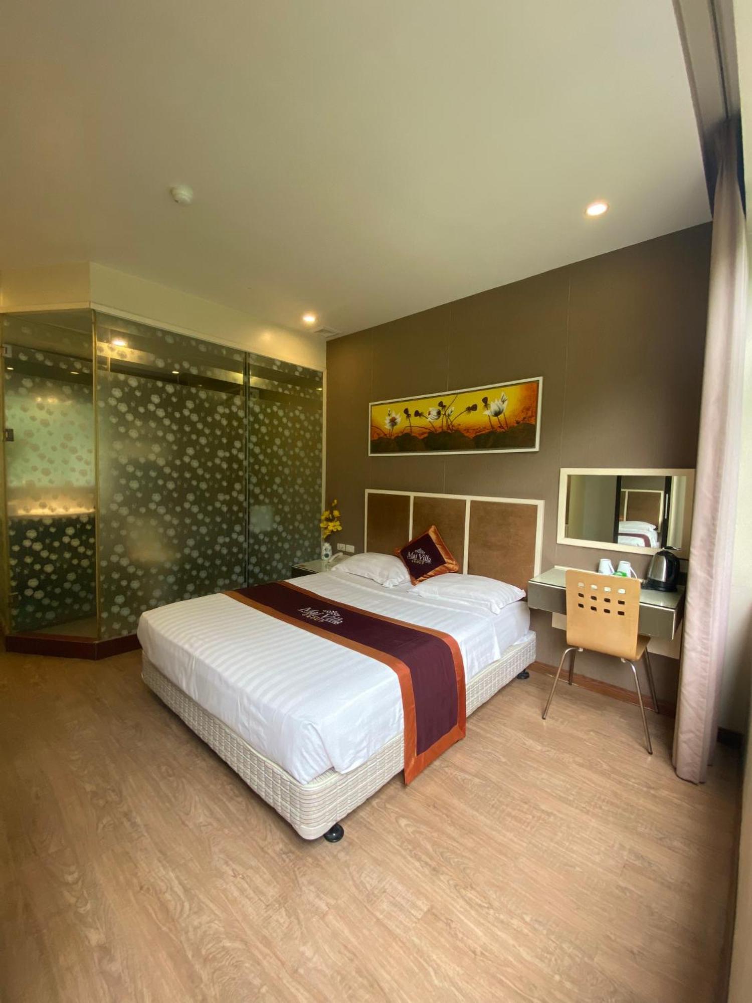 Mai 8 Hotel