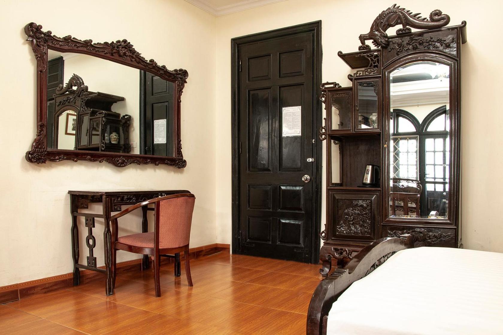 Group Nest Hostel