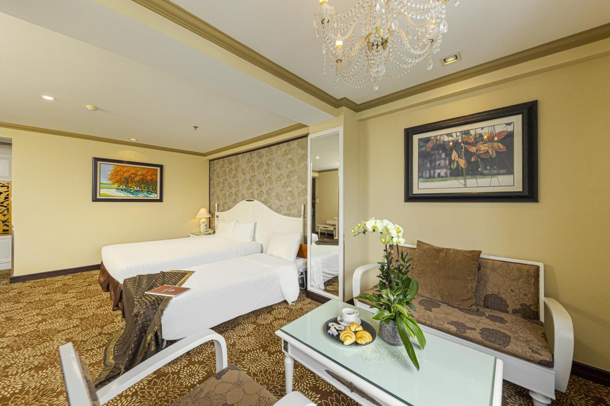 Chalcedony Grand 4*