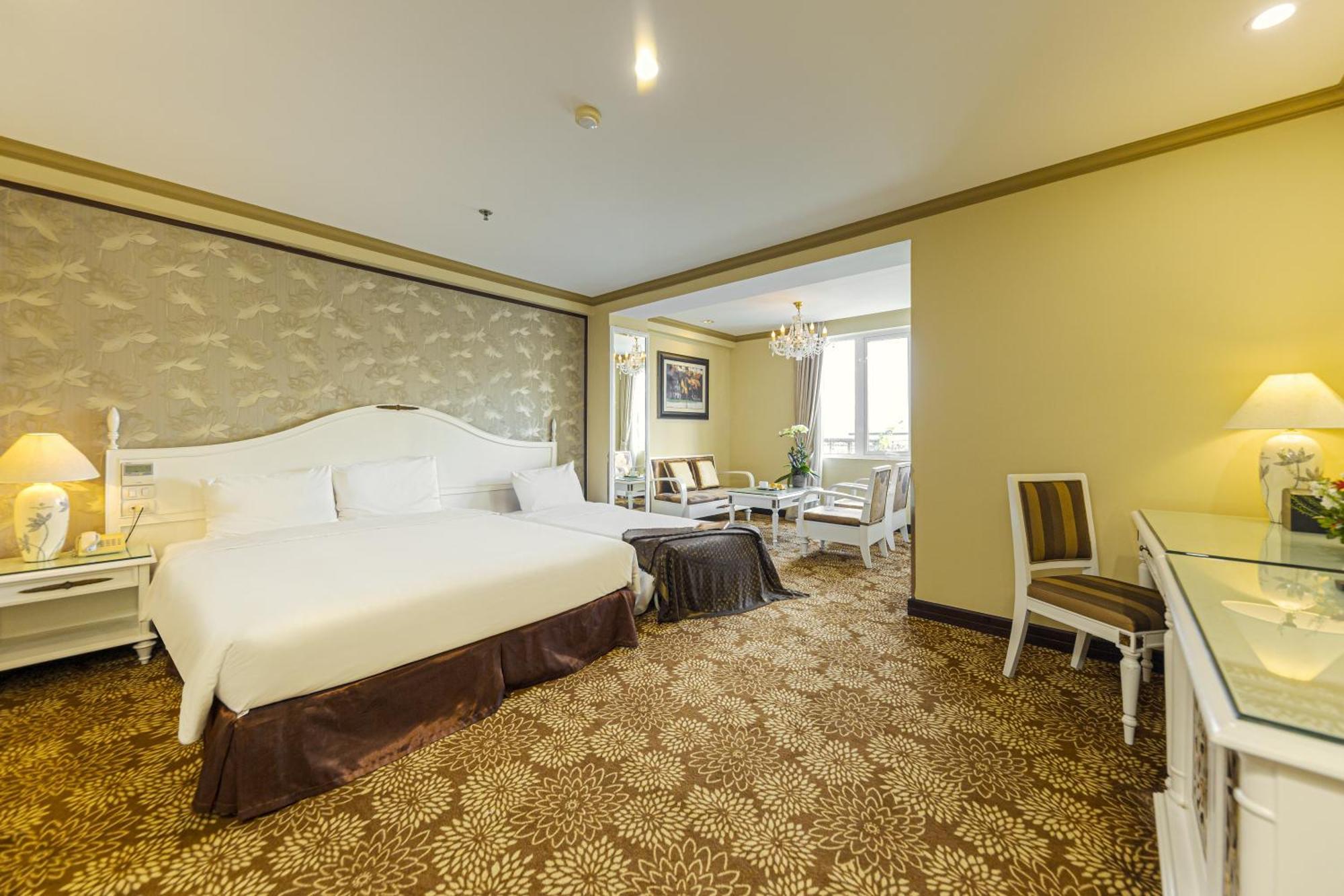 Chalcedony Grand Hanoi