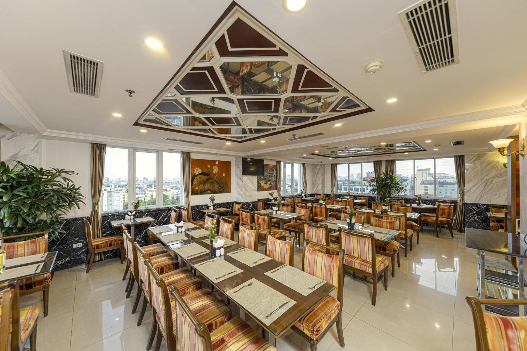Chalcedony Grand Hotel Hanoi